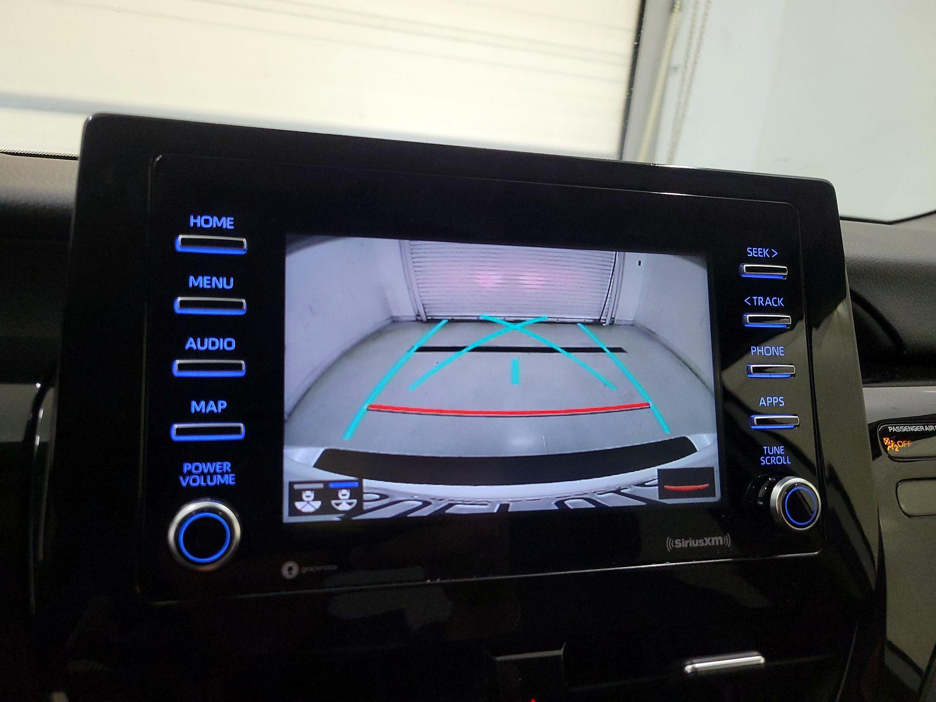 Thumbnail: 2021 Toyota Camry - 14