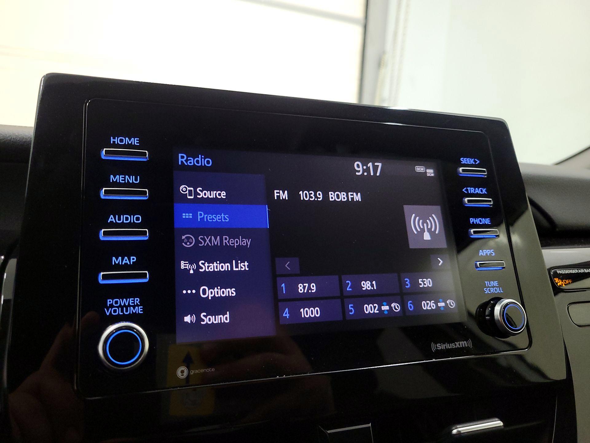 Thumbnail: 2021 Toyota Camry - 15