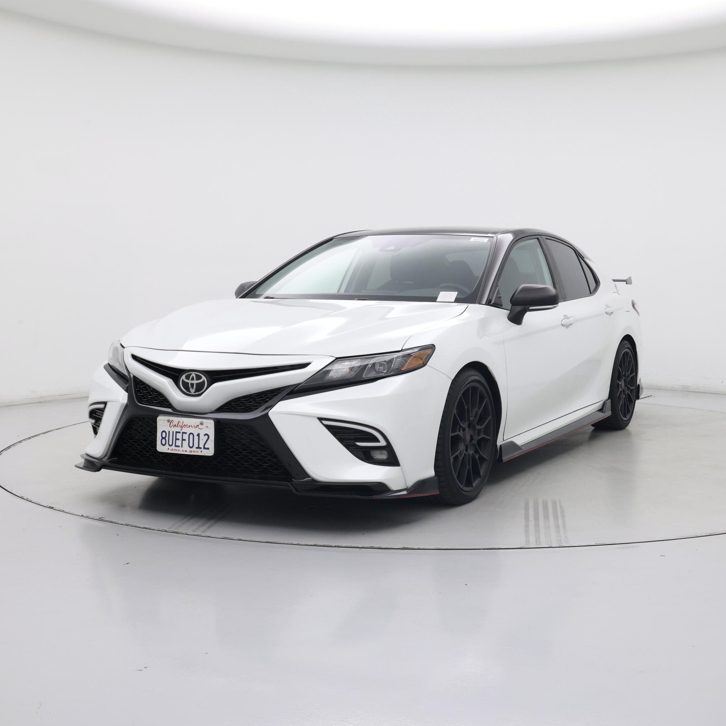 Thumbnail: 2021 Toyota Camry - 4