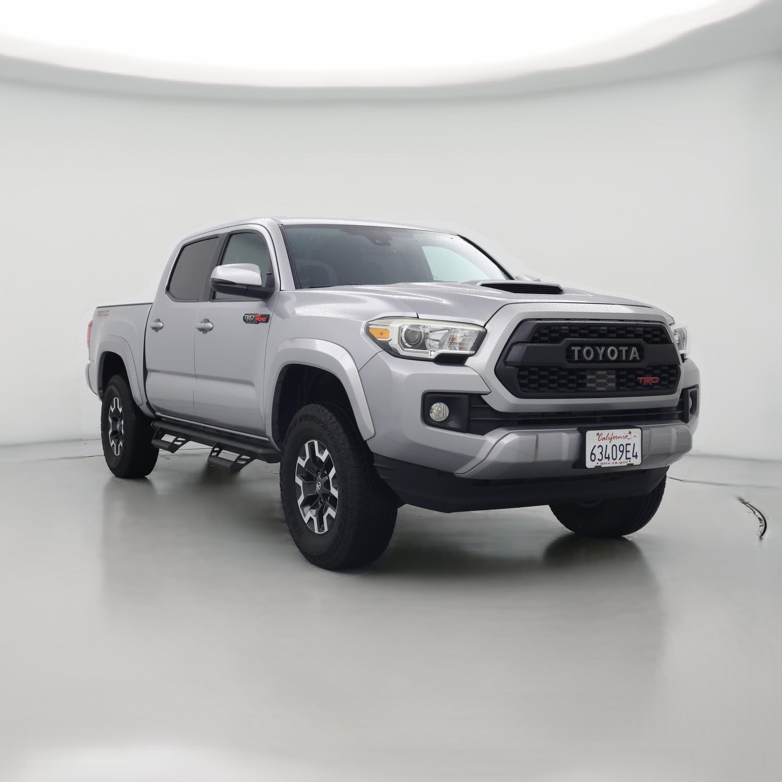 Thumbnail: 2018 Toyota Tacoma - 1
