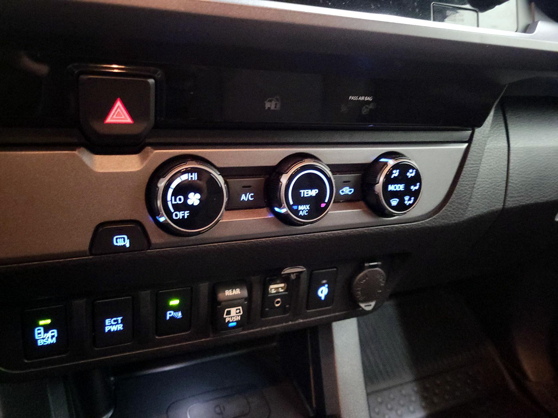 Thumbnail: 2018 Toyota Tacoma - 16