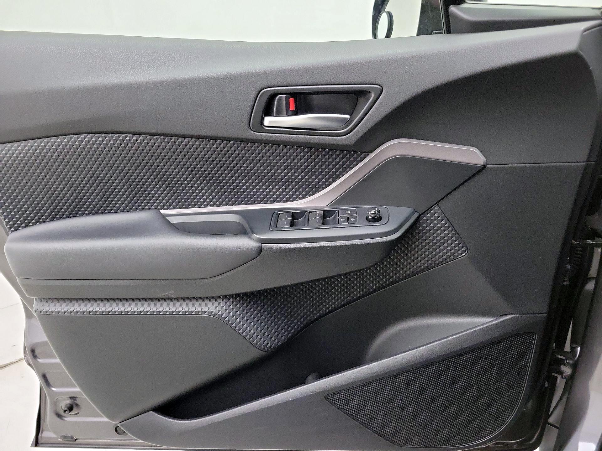 Thumbnail: 2020 Toyota C-HR - 12