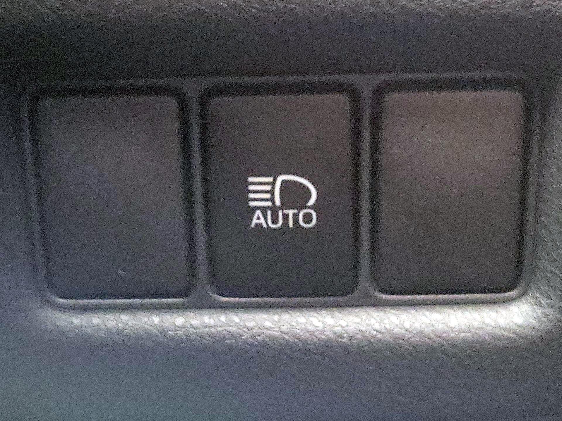 Thumbnail: 2020 Toyota C-HR - 13