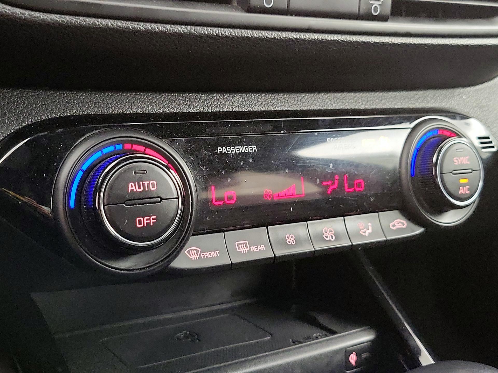 Thumbnail: 2023 Kia Forte - 17