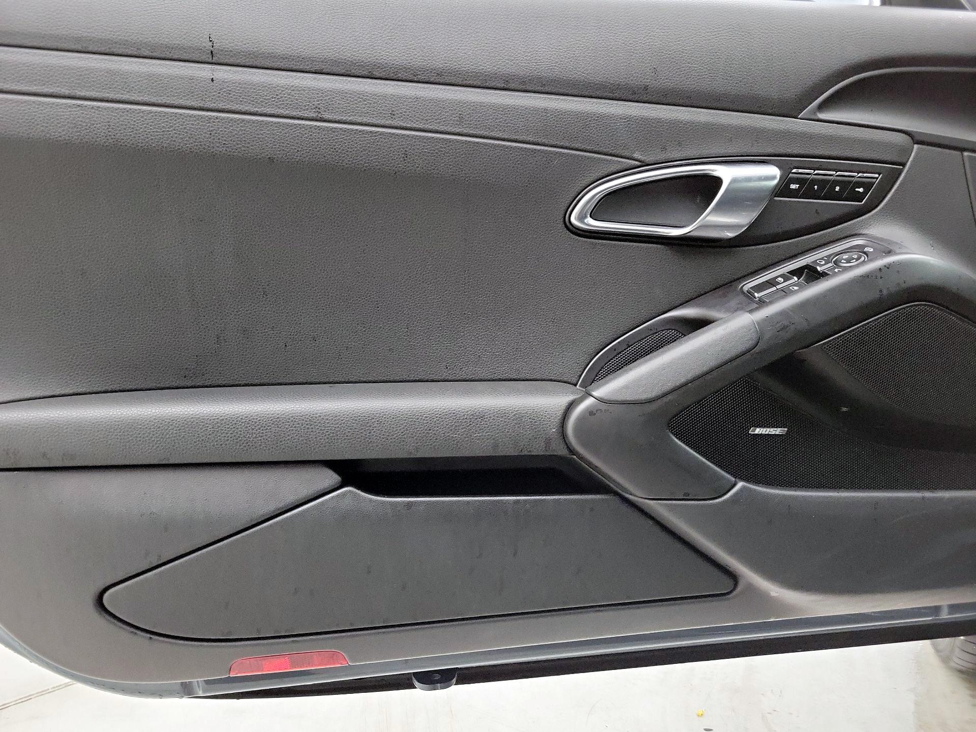 Thumbnail: 2018 Porsche 718 Cayman - 12