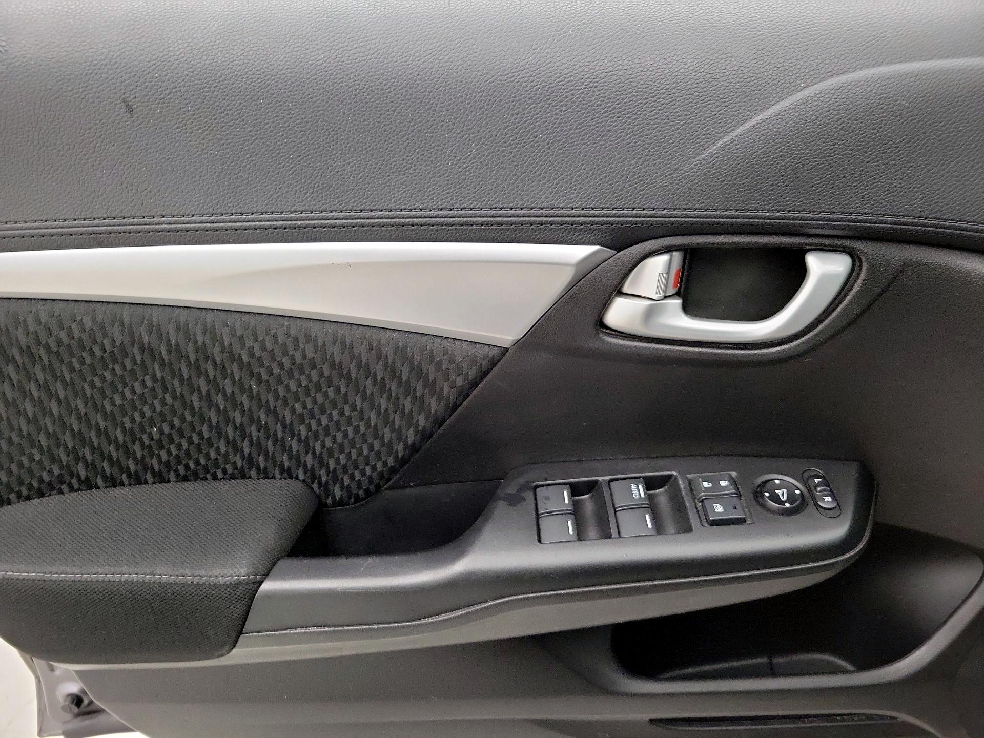 Thumbnail: 2015 Honda Civic - 12