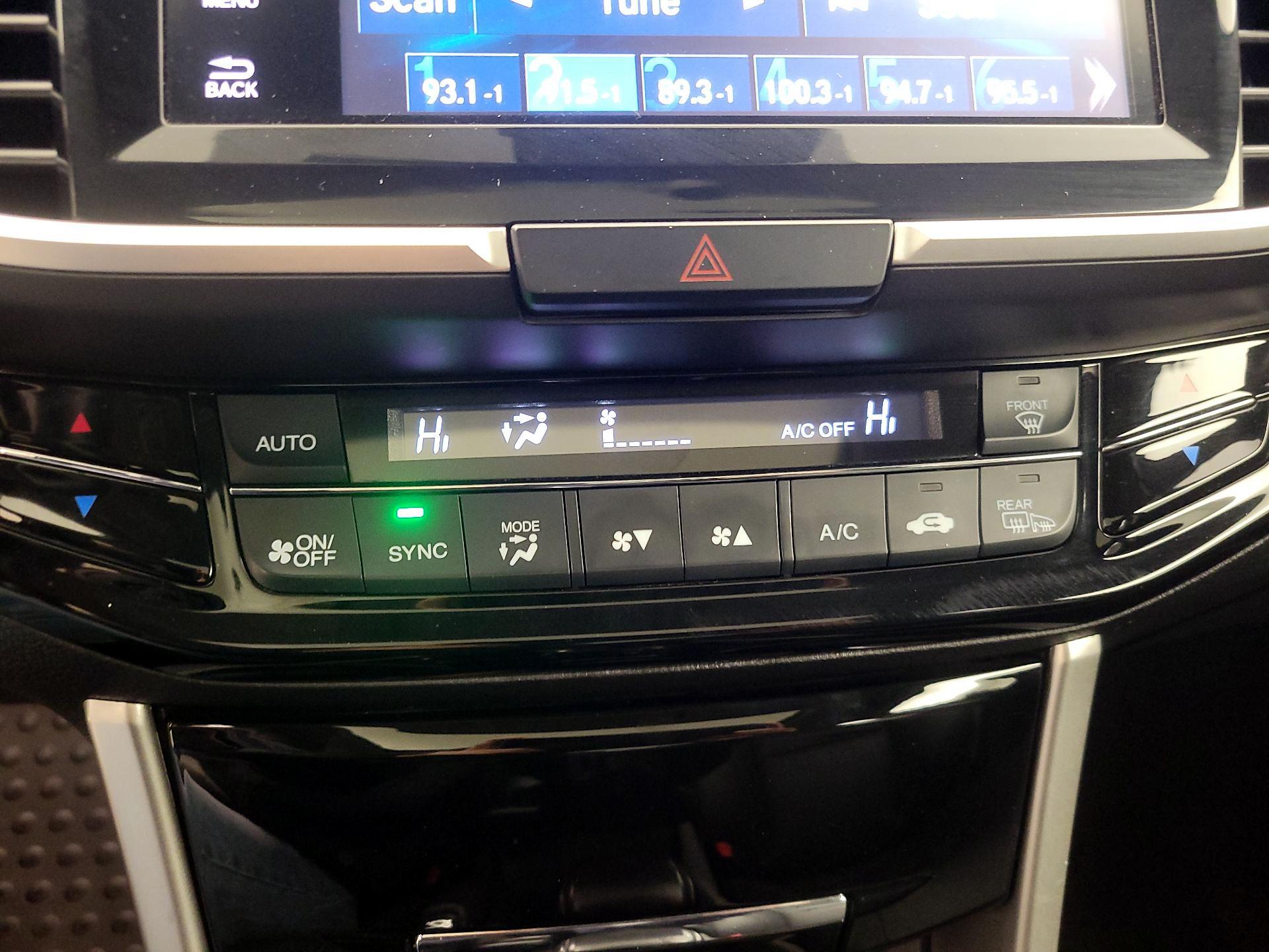 Thumbnail: 2016 Honda Accord - 17