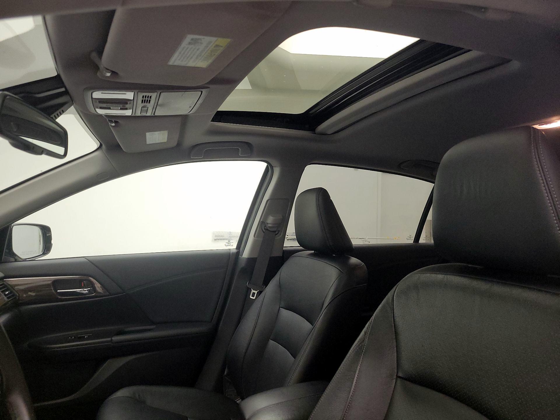 Thumbnail: 2016 Honda Accord - 19