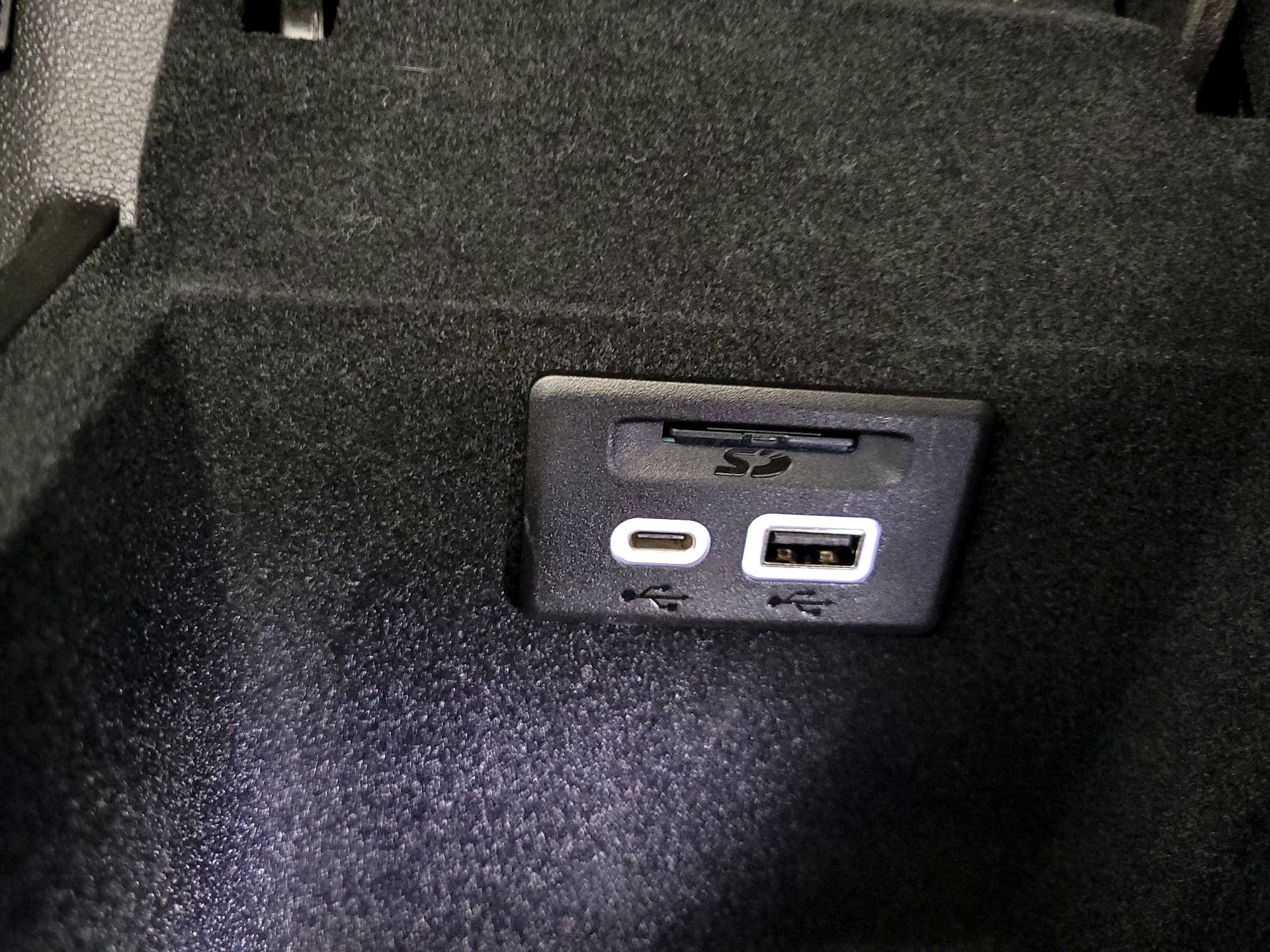 Thumbnail: 2020 Cadillac XT5 - 19