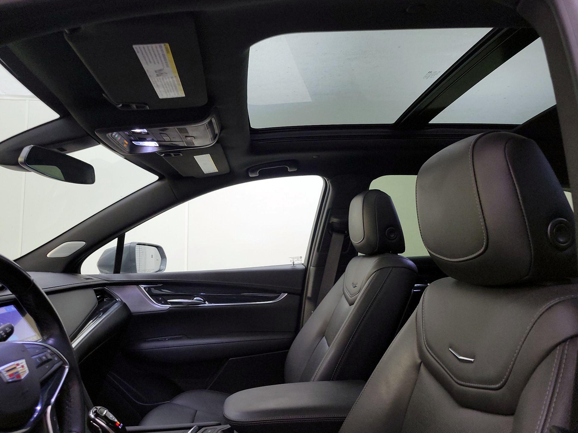 Thumbnail: 2020 Cadillac XT5 - 20