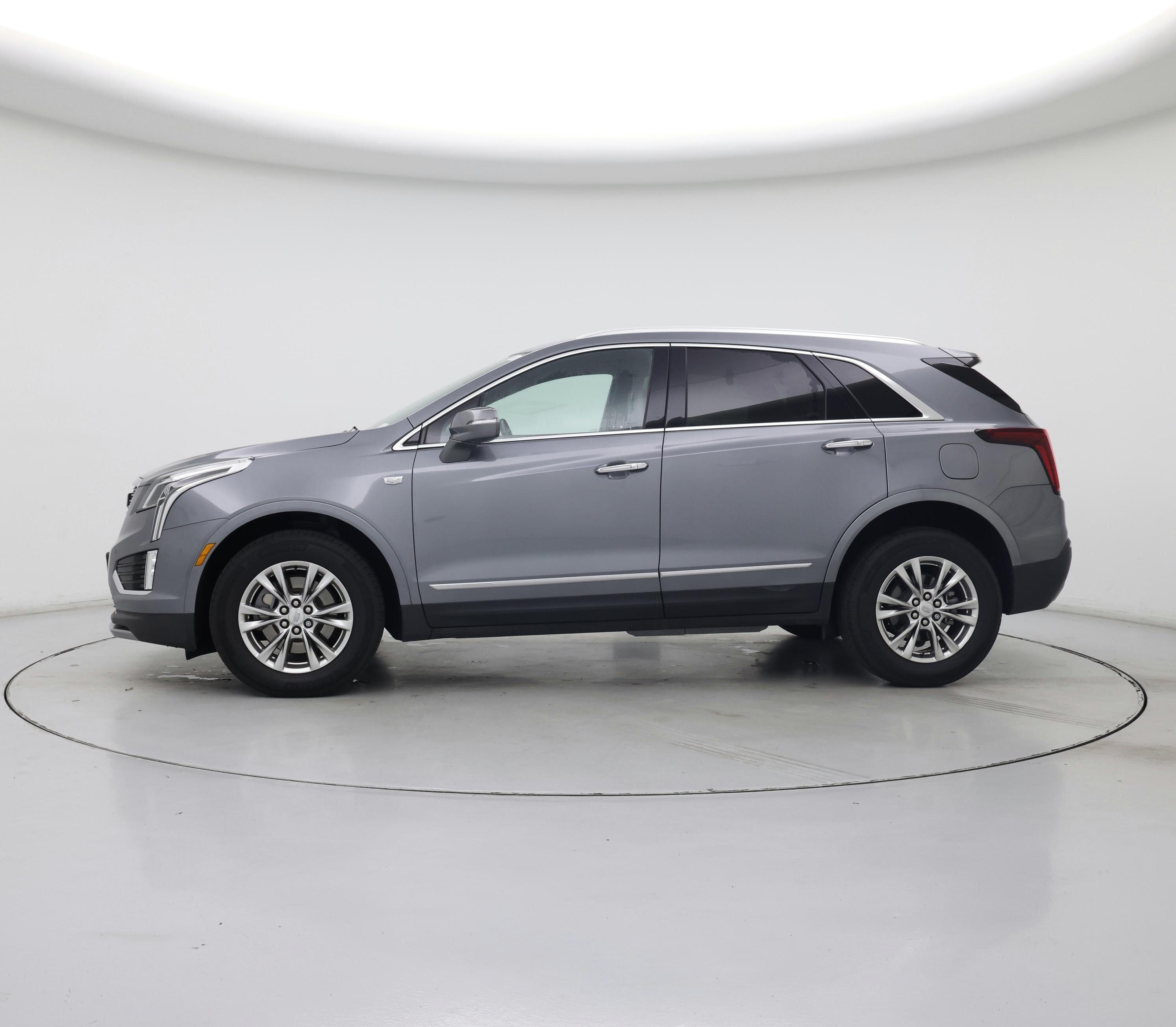 Thumbnail: 2020 Cadillac XT5 - 3