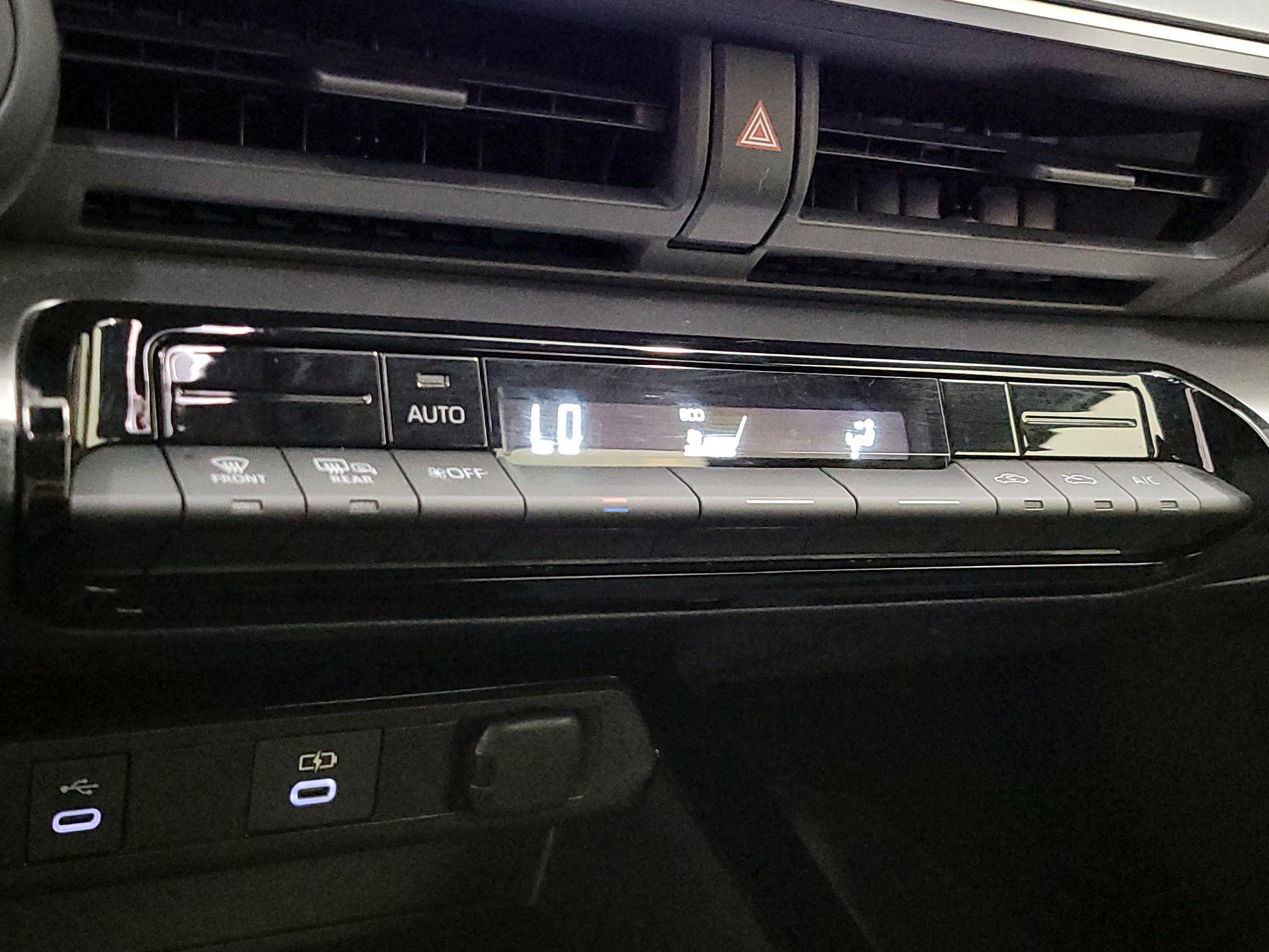 Thumbnail: 2023 Toyota Prius - 16