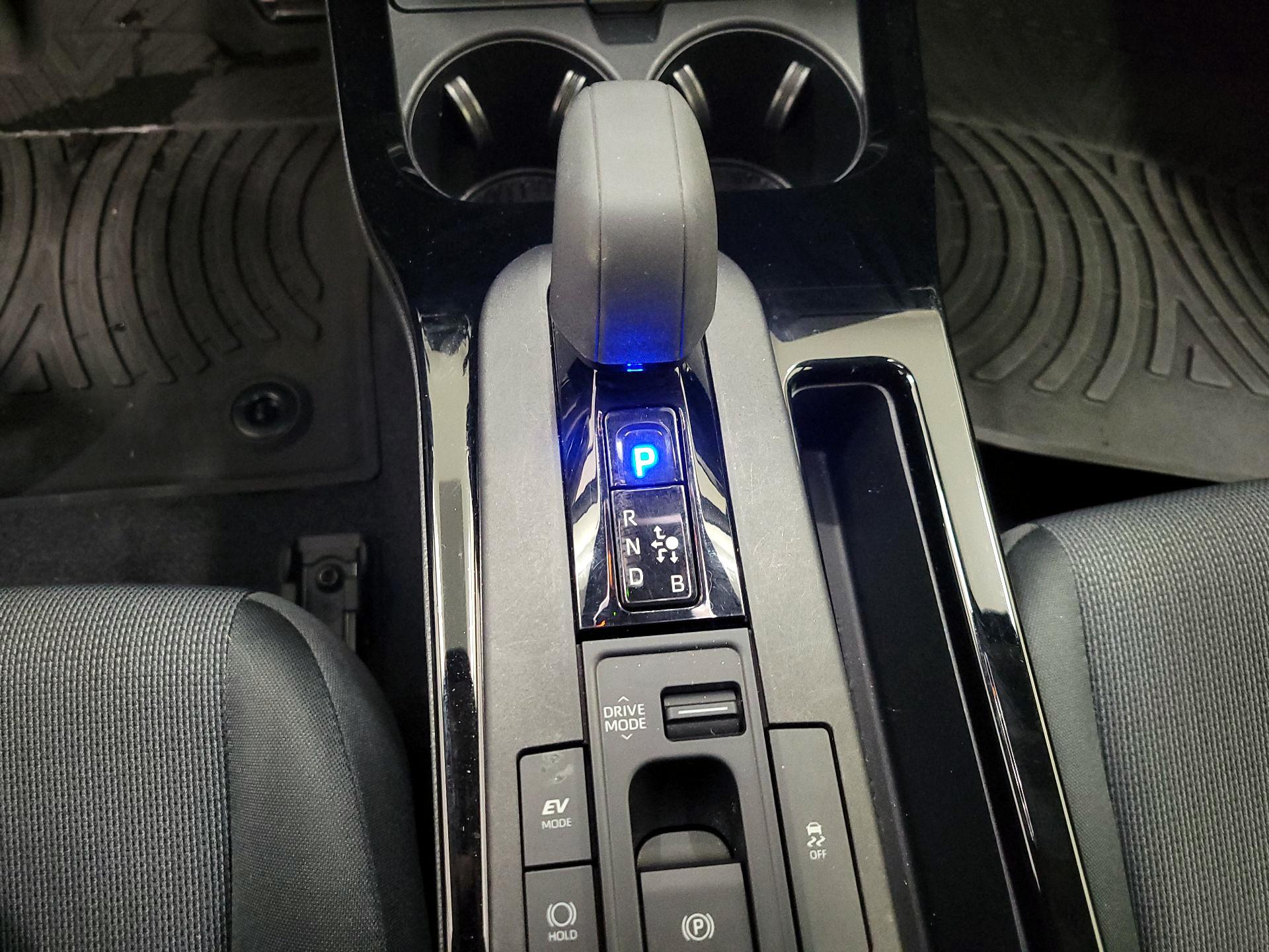 Thumbnail: 2023 Toyota Prius - 17