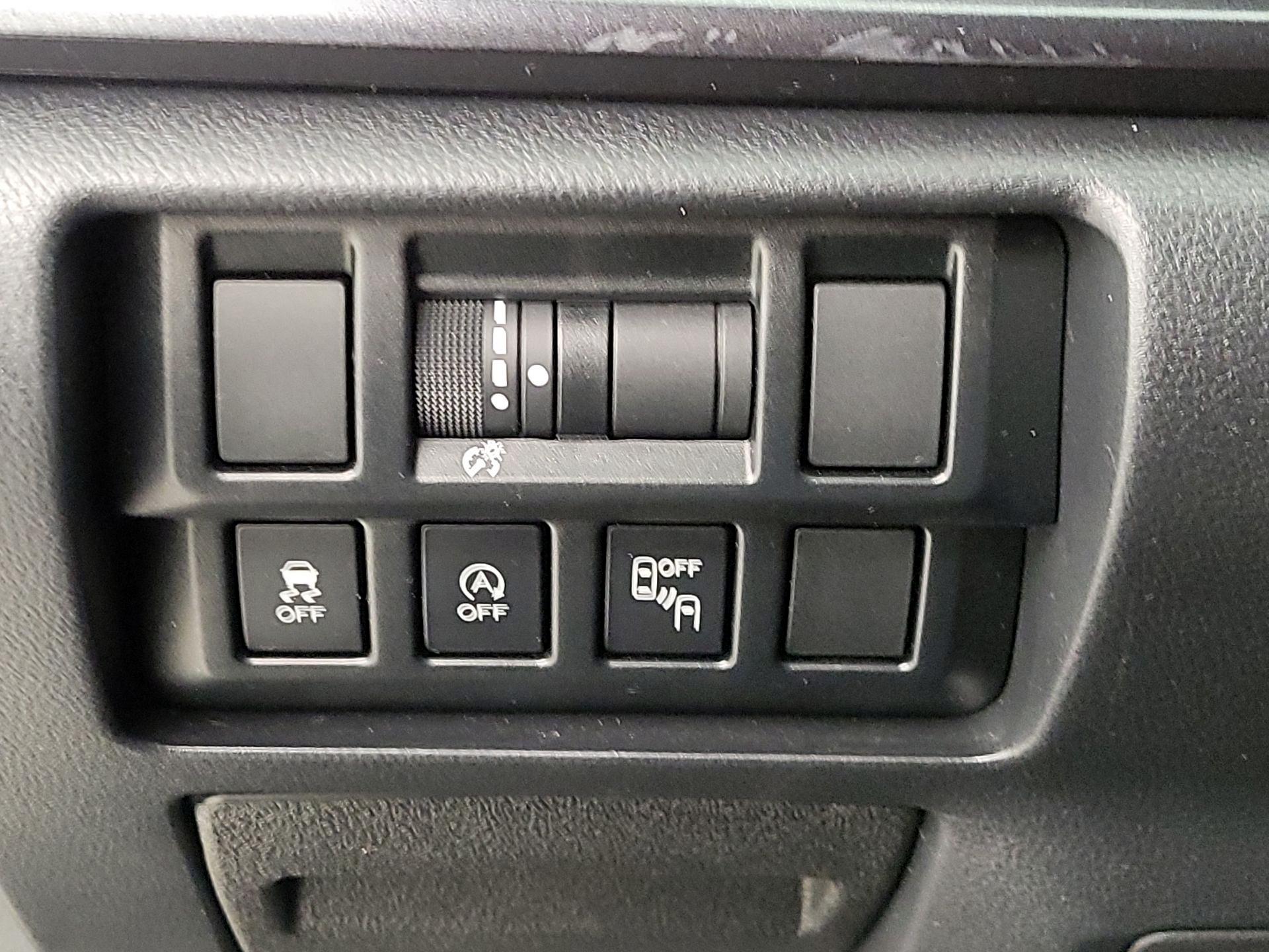 Thumbnail: 2022 Subaru Crosstrek - 13