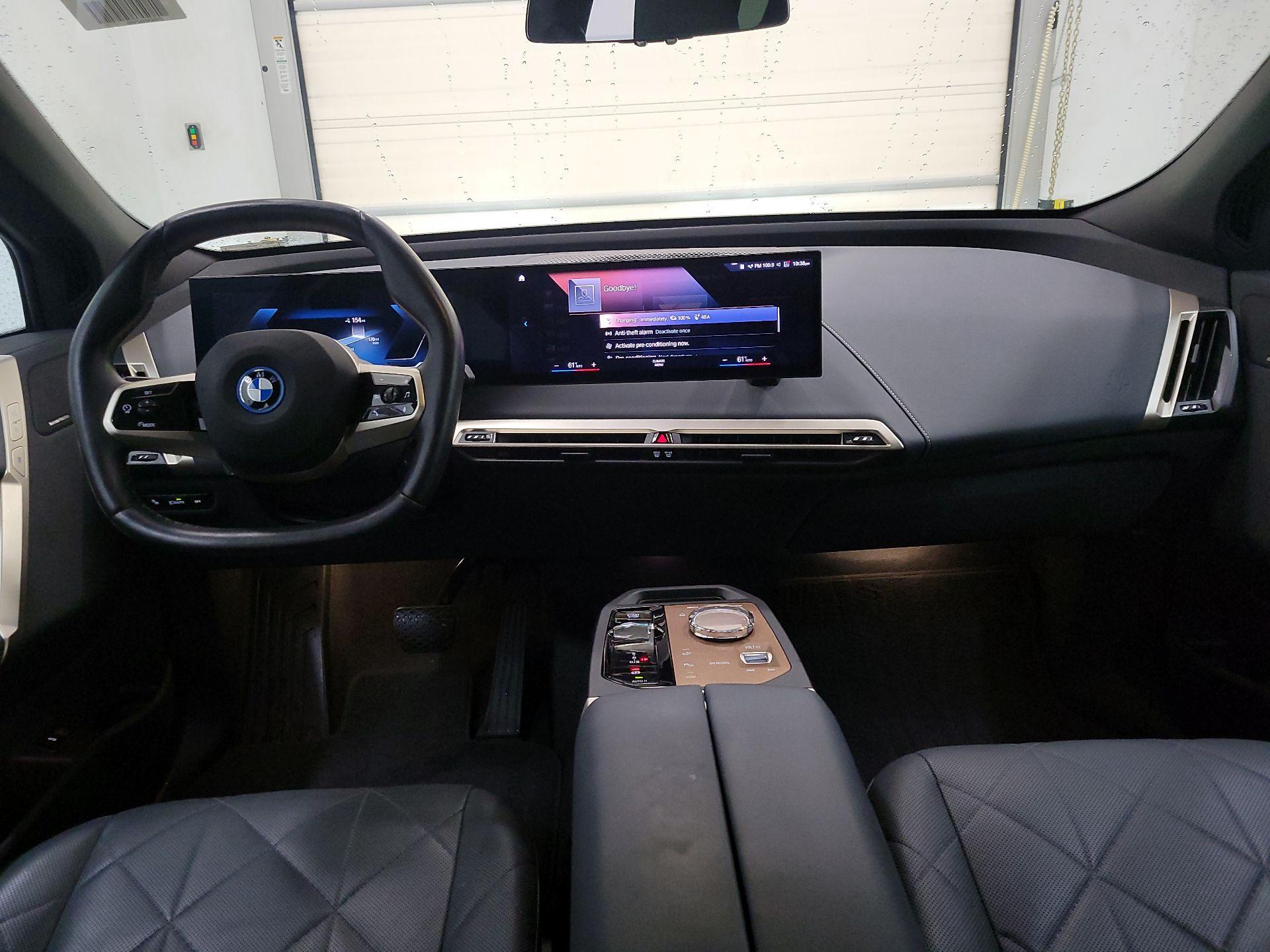 Thumbnail: 2023 BMW iX - 9