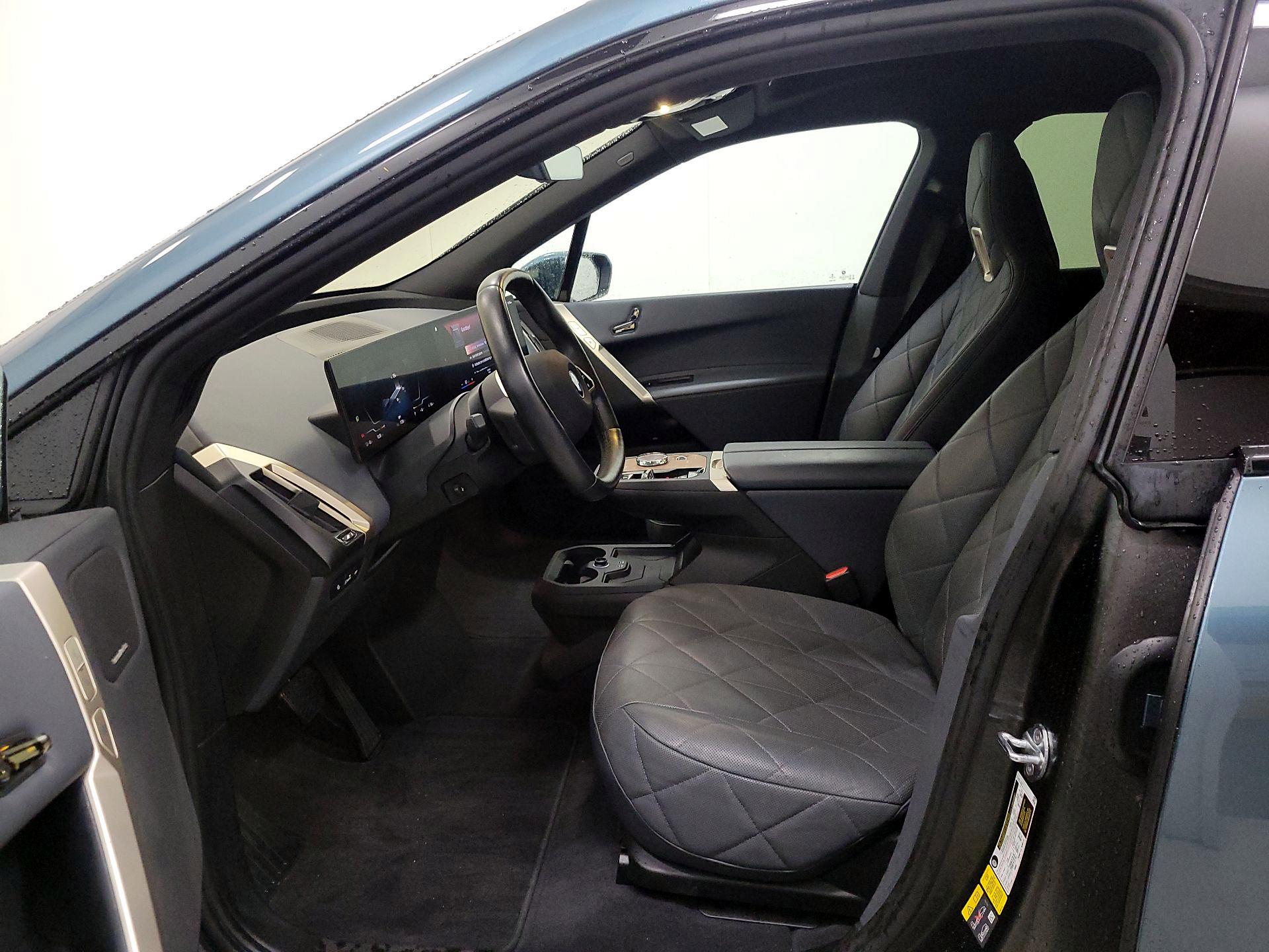 Thumbnail: 2023 BMW iX - 11