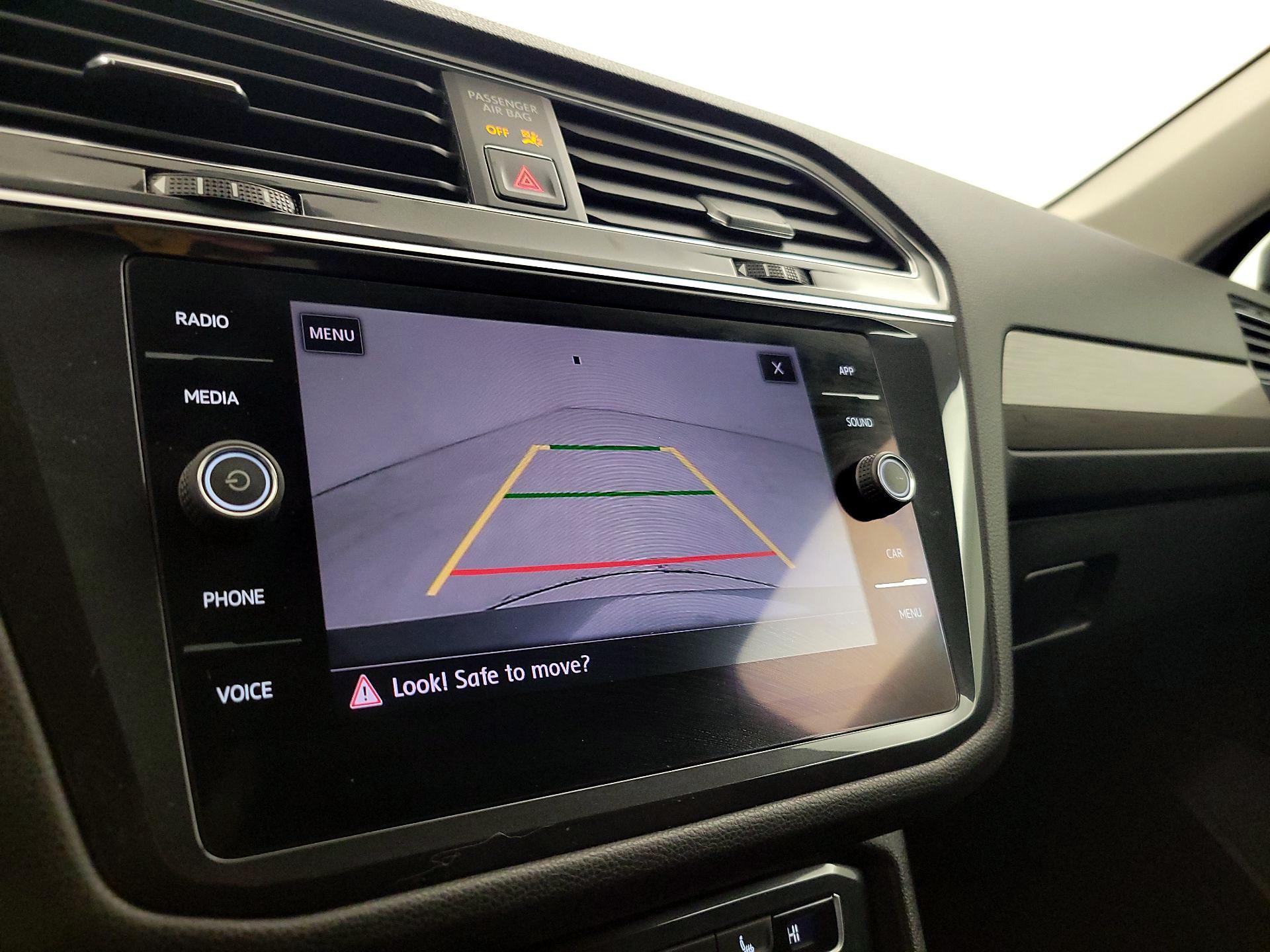 Thumbnail: 2018 Volkswagen Tiguan - 14