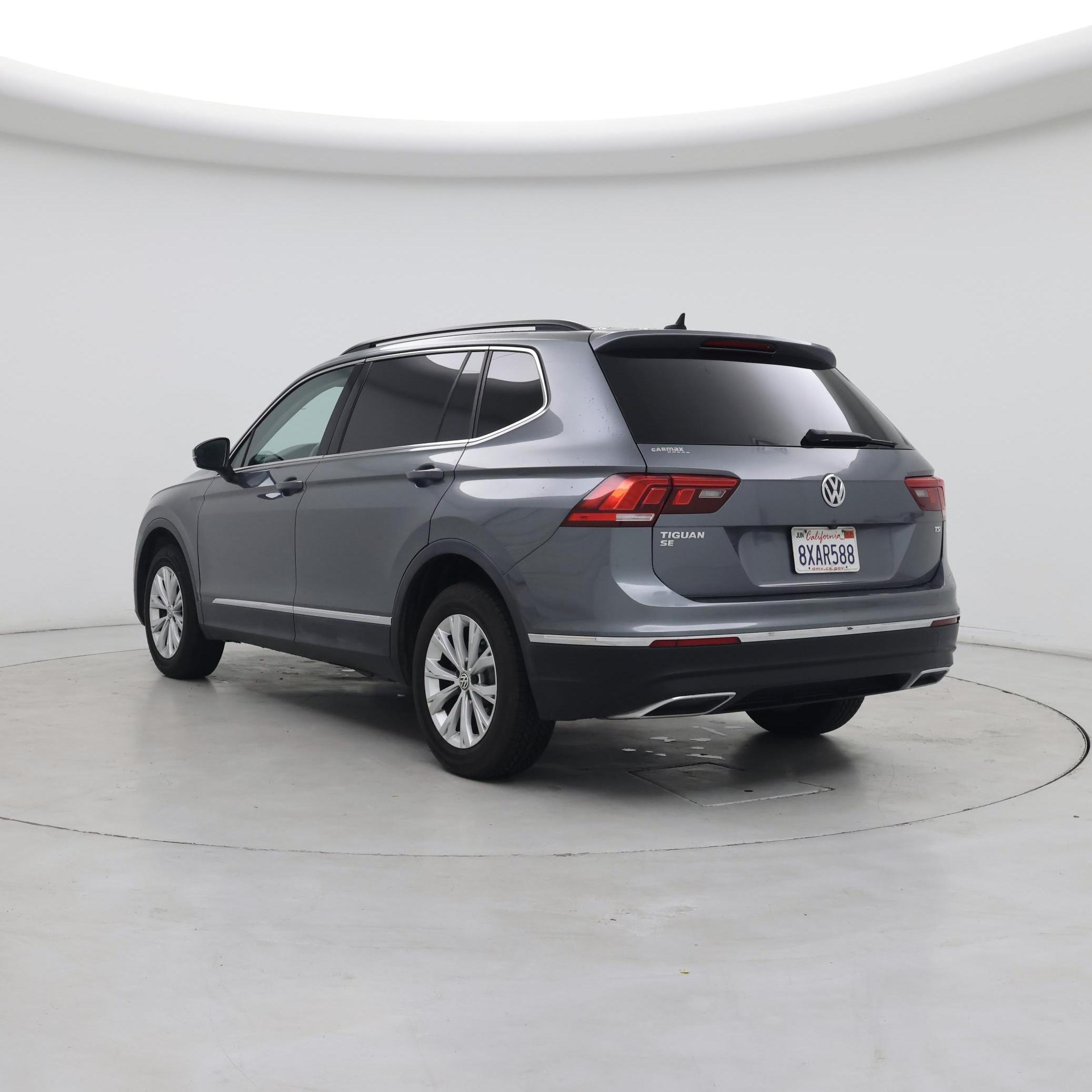 Thumbnail: 2018 Volkswagen Tiguan - 2