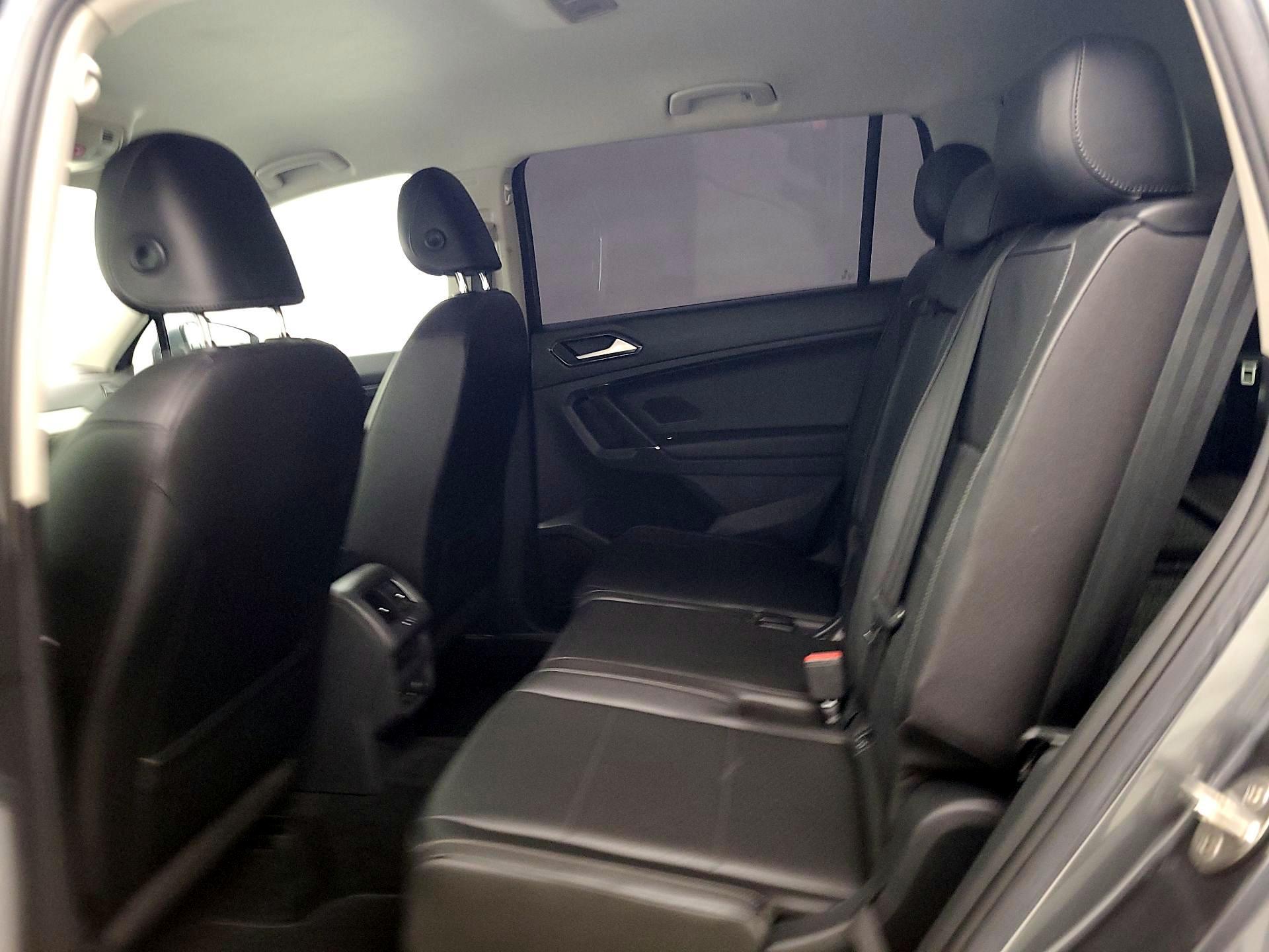 Thumbnail: 2018 Volkswagen Tiguan - 19