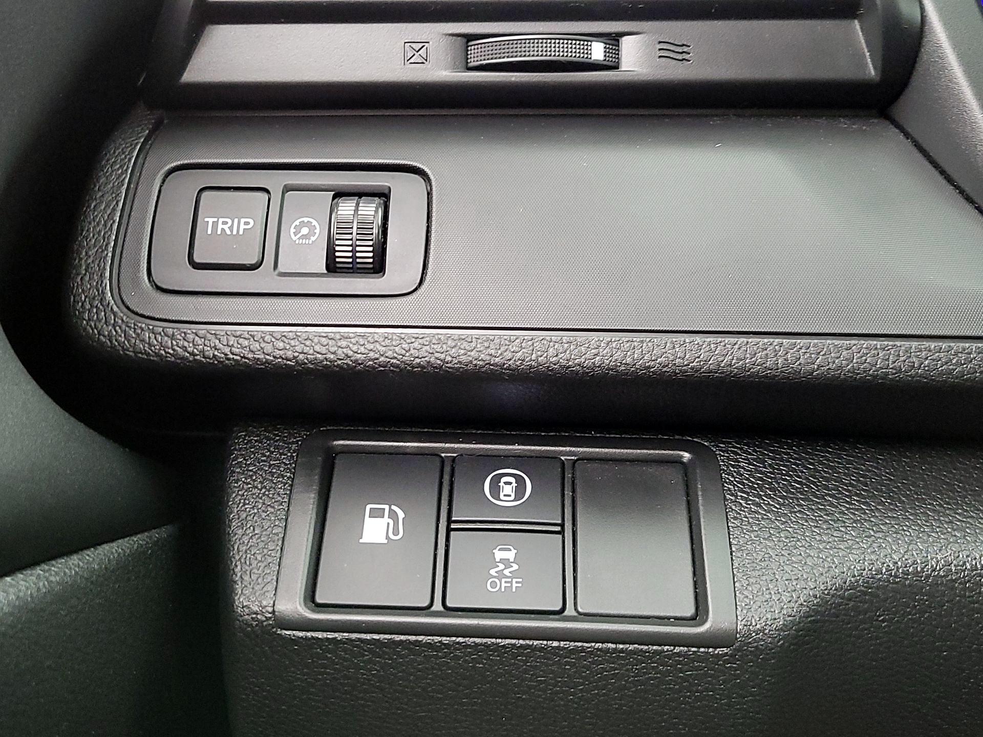 Thumbnail: 2021 Honda Insight - 13