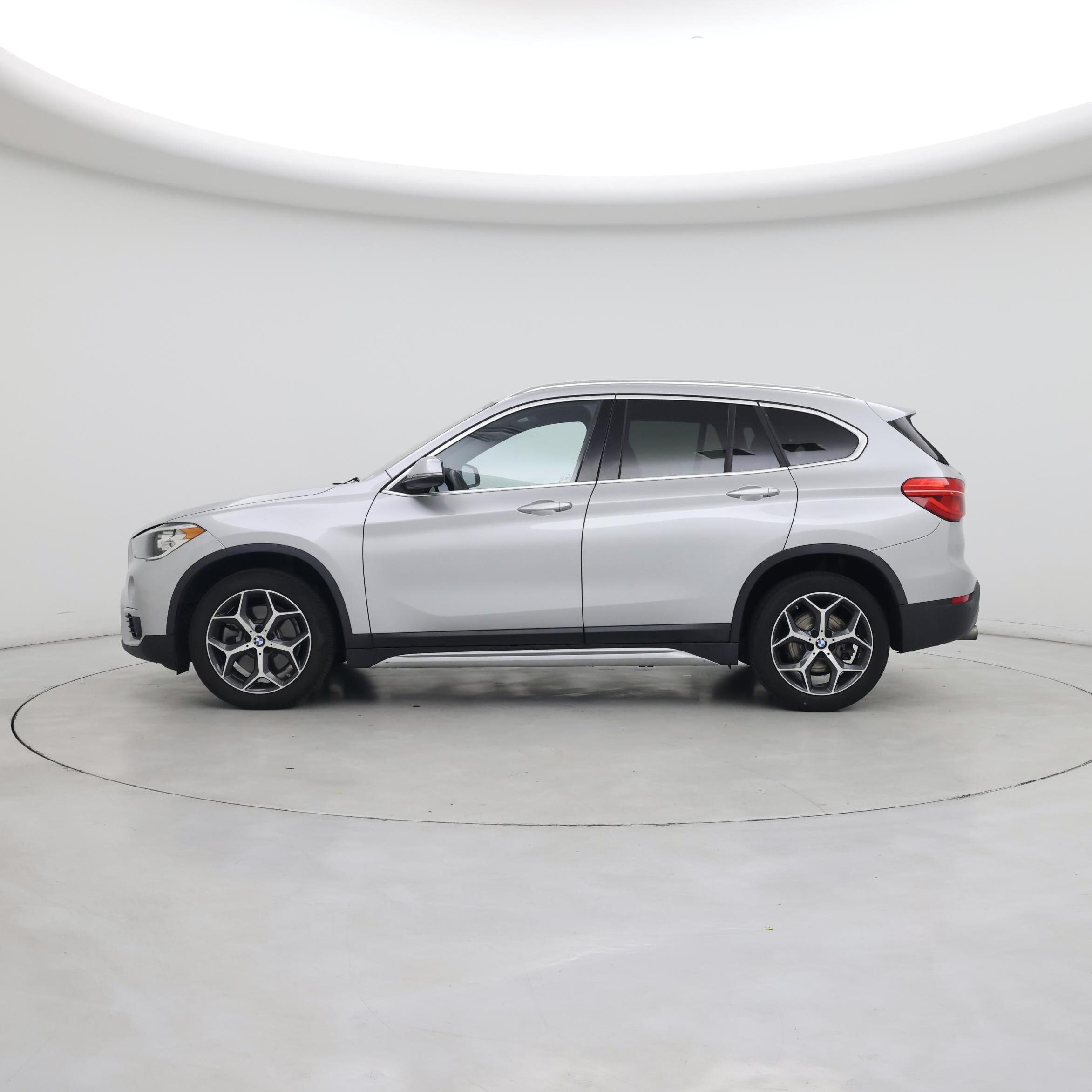 Thumbnail: 2019 BMW X1 - 3
