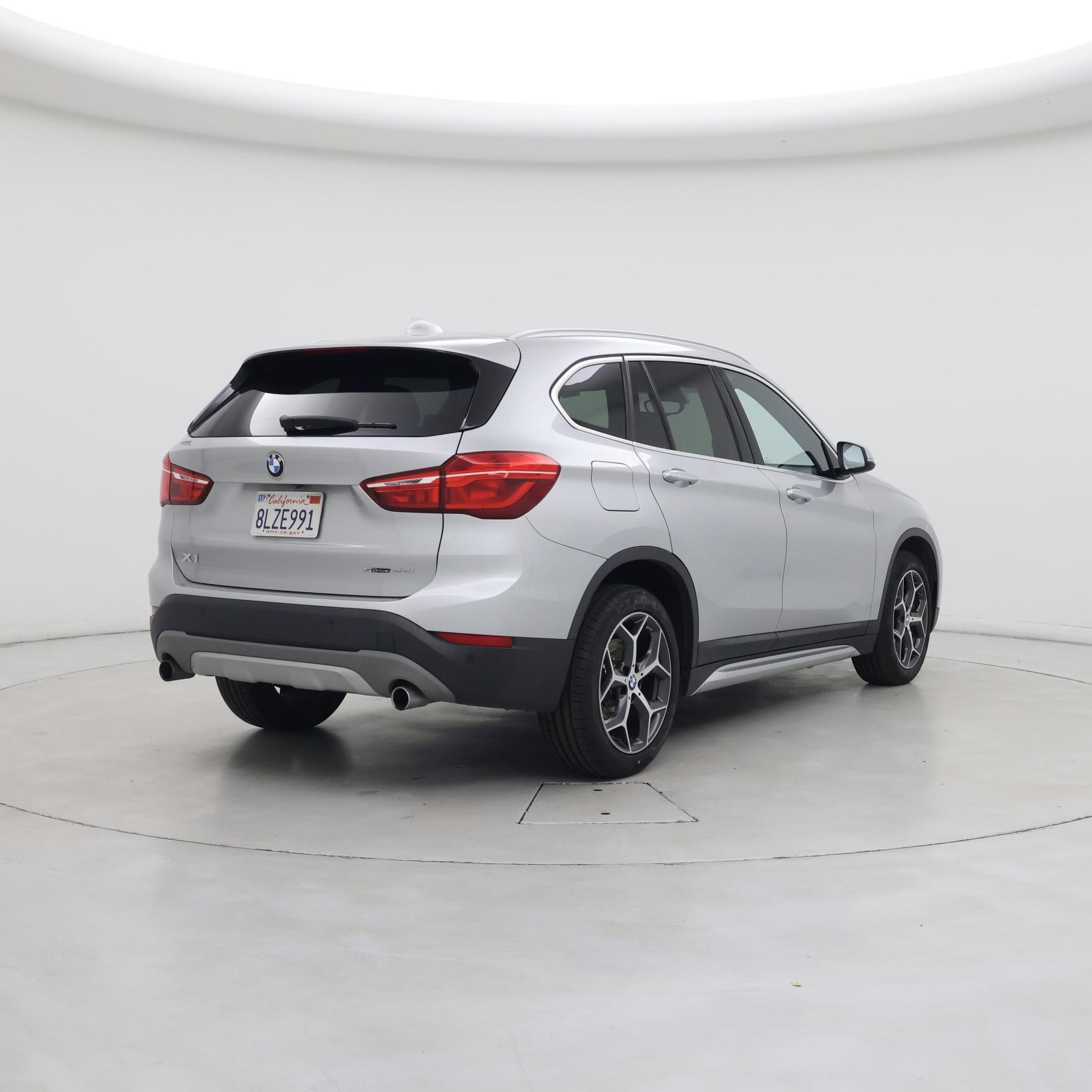 Thumbnail: 2019 BMW X1 - 8