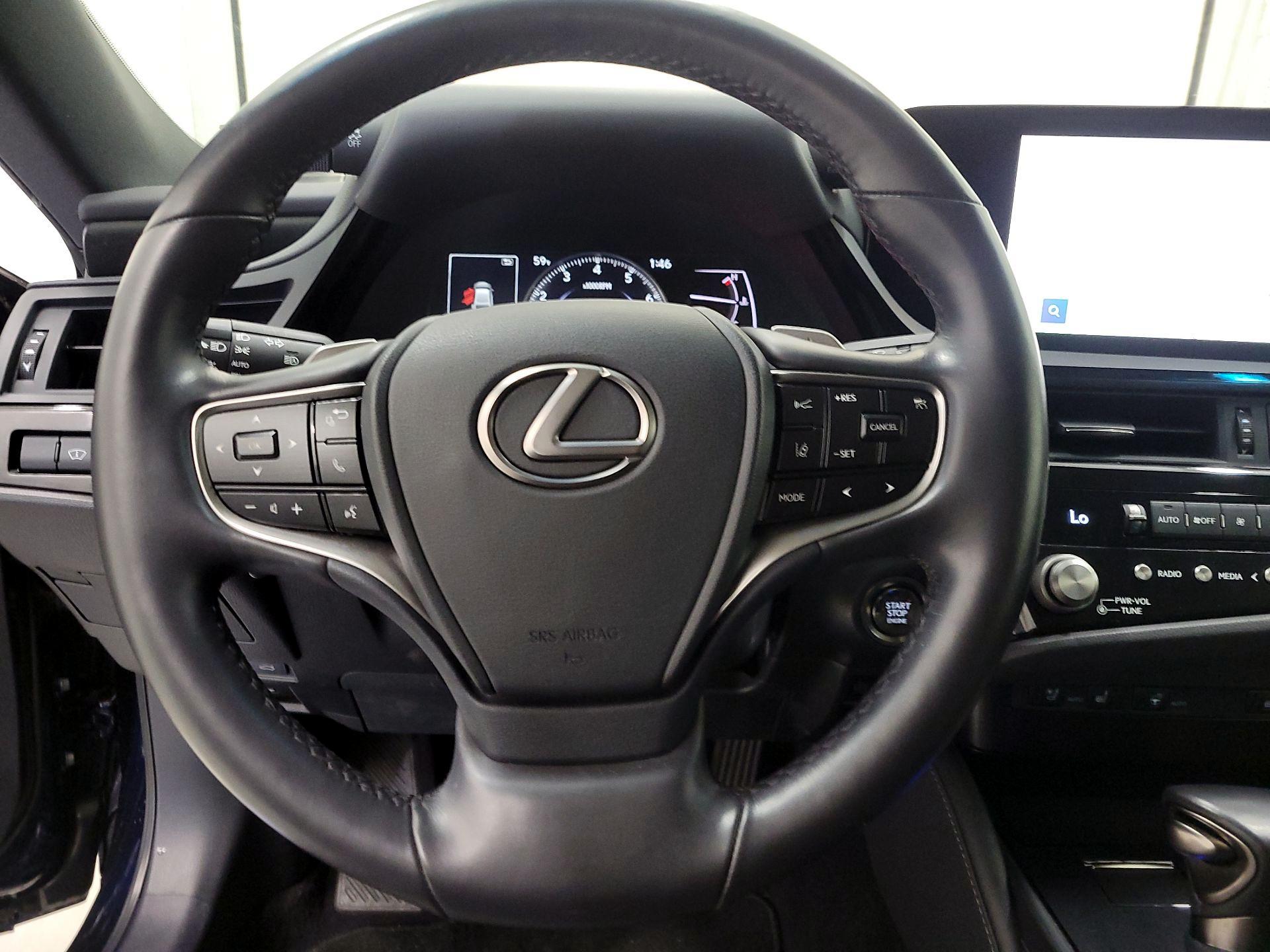 Thumbnail: 2024 Lexus ES - 10