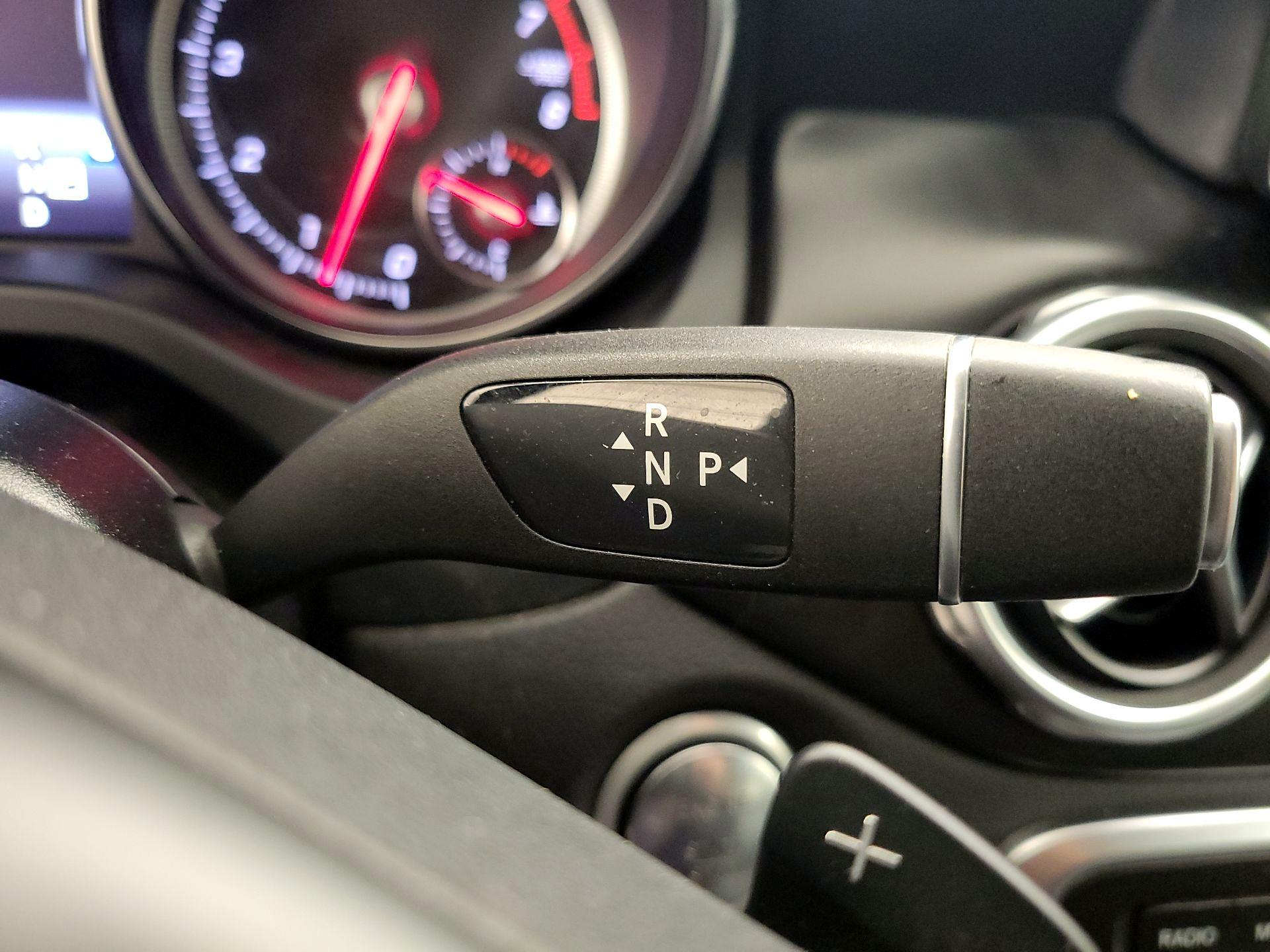 Thumbnail: 2019 Mercedes-Benz GLA - 17