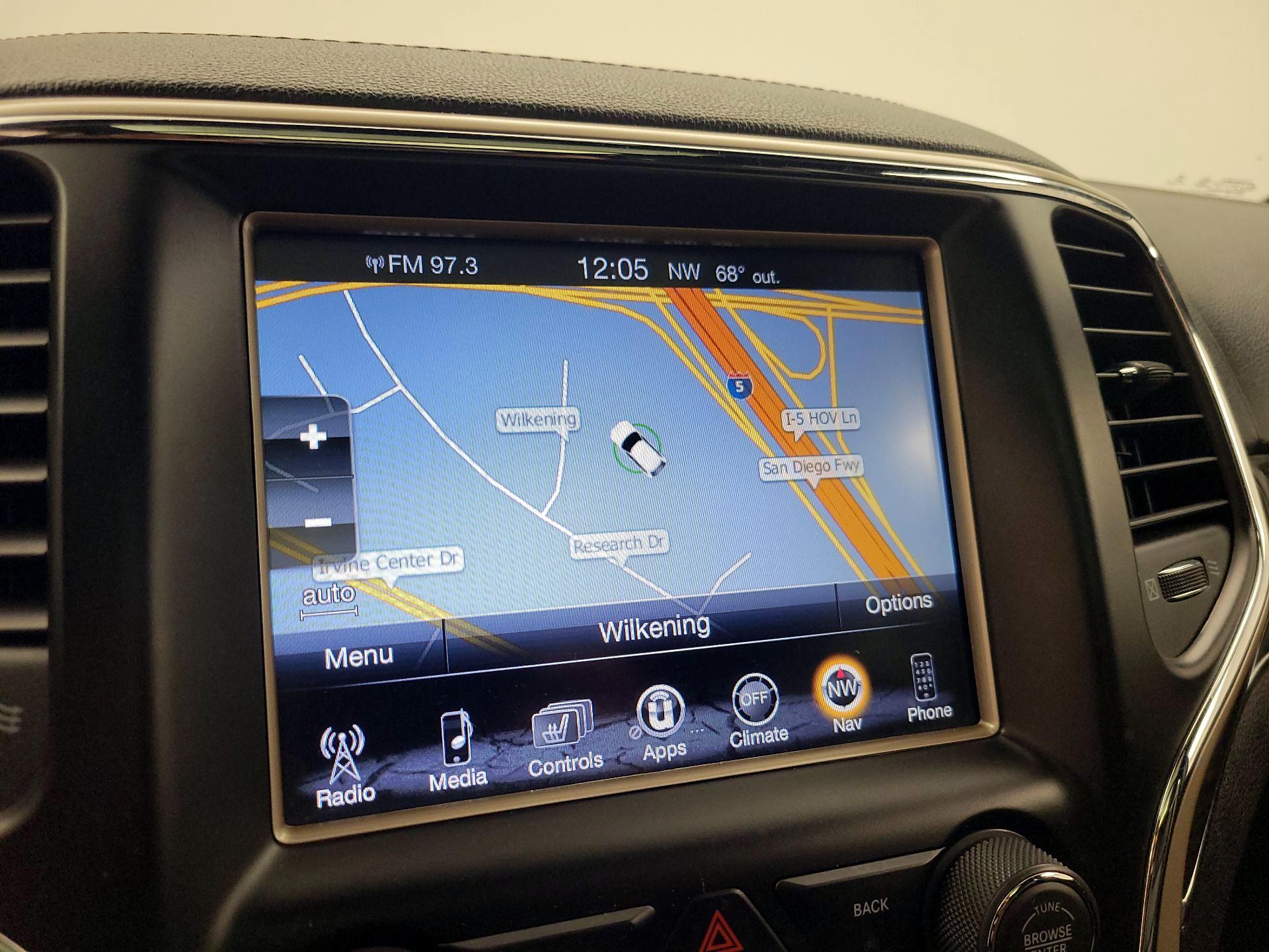 Thumbnail: 2015 Jeep Grand Cherokee - 14