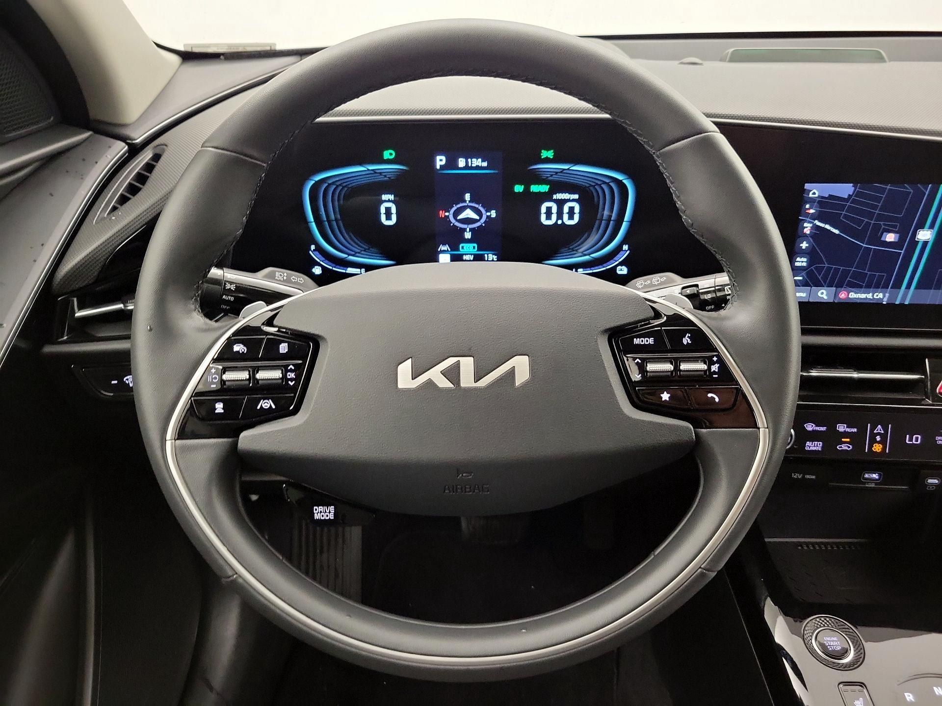 Thumbnail: 2023 Kia Niro - 10