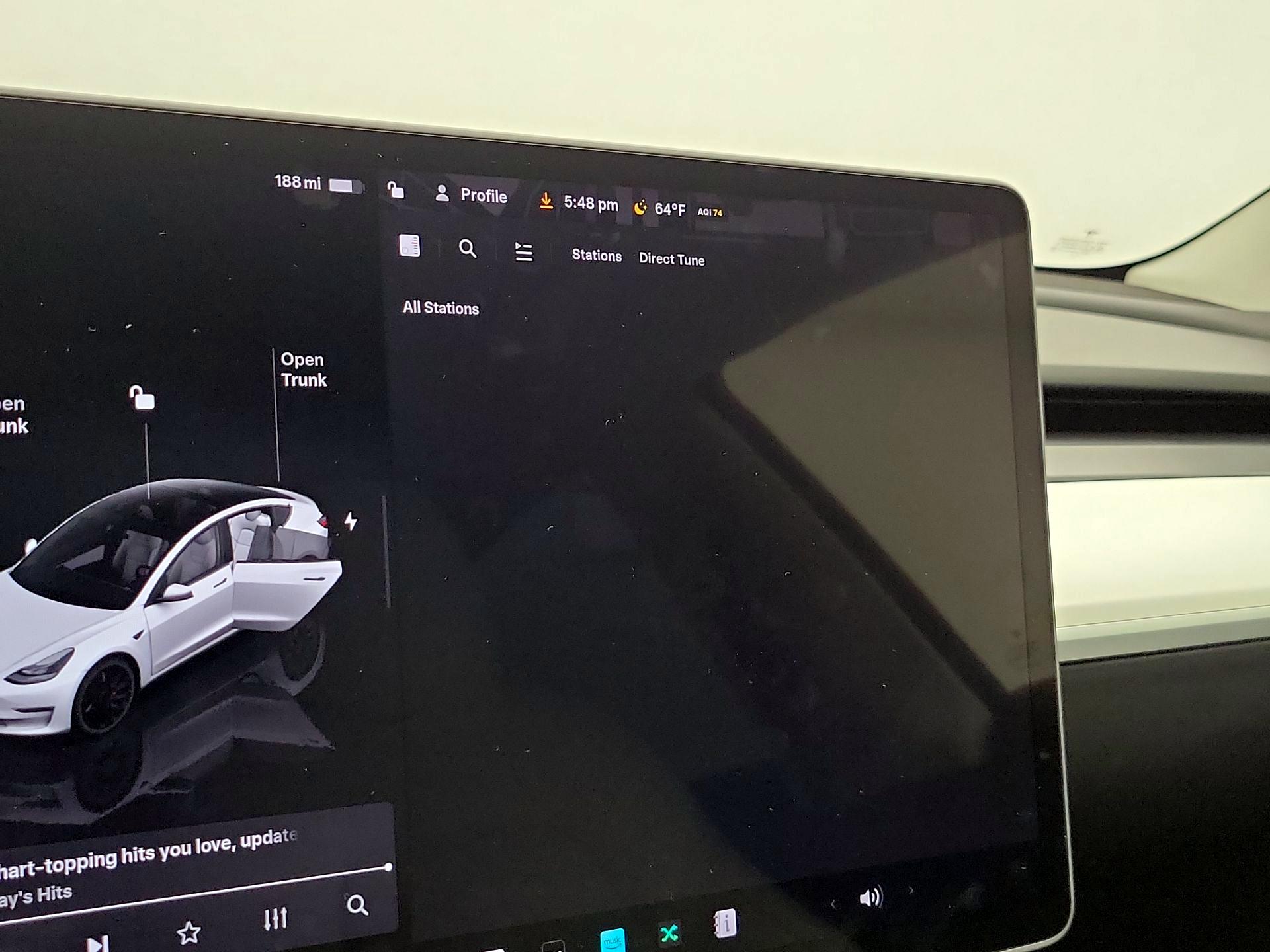 Thumbnail: 2022 Tesla Model 3 - 15