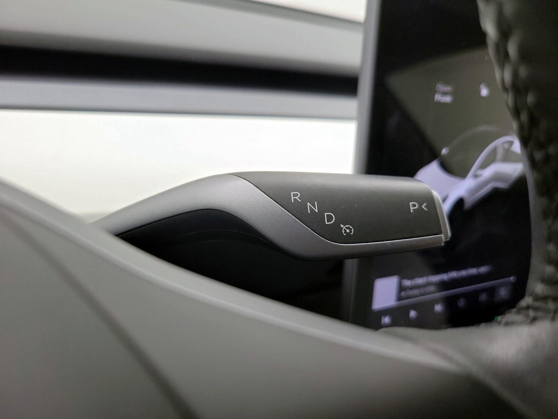 Thumbnail: 2022 Tesla Model 3 - 17