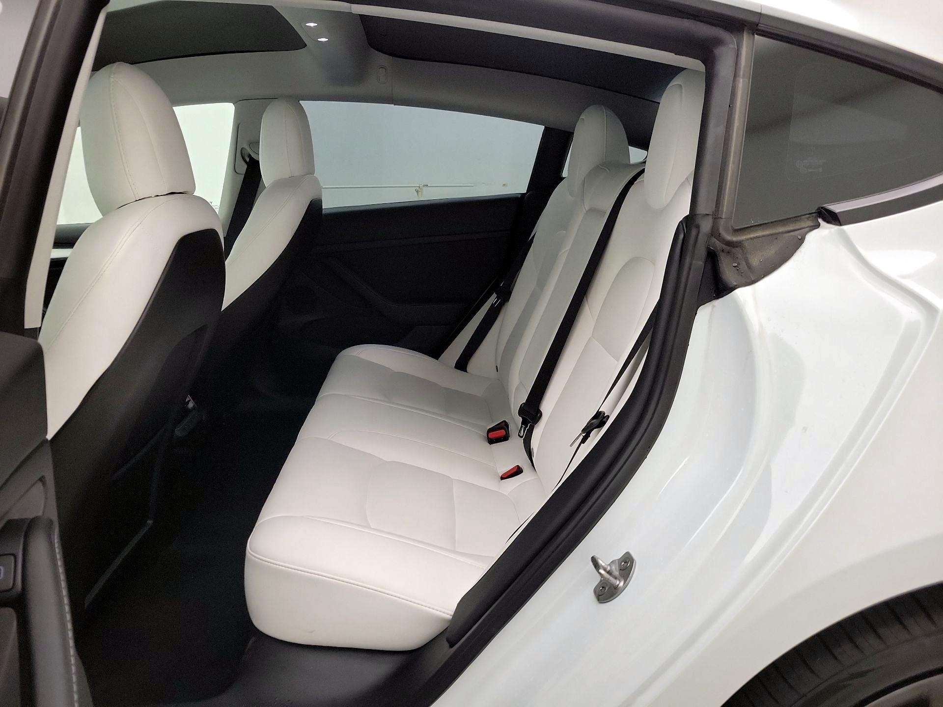 Thumbnail: 2022 Tesla Model 3 - 18