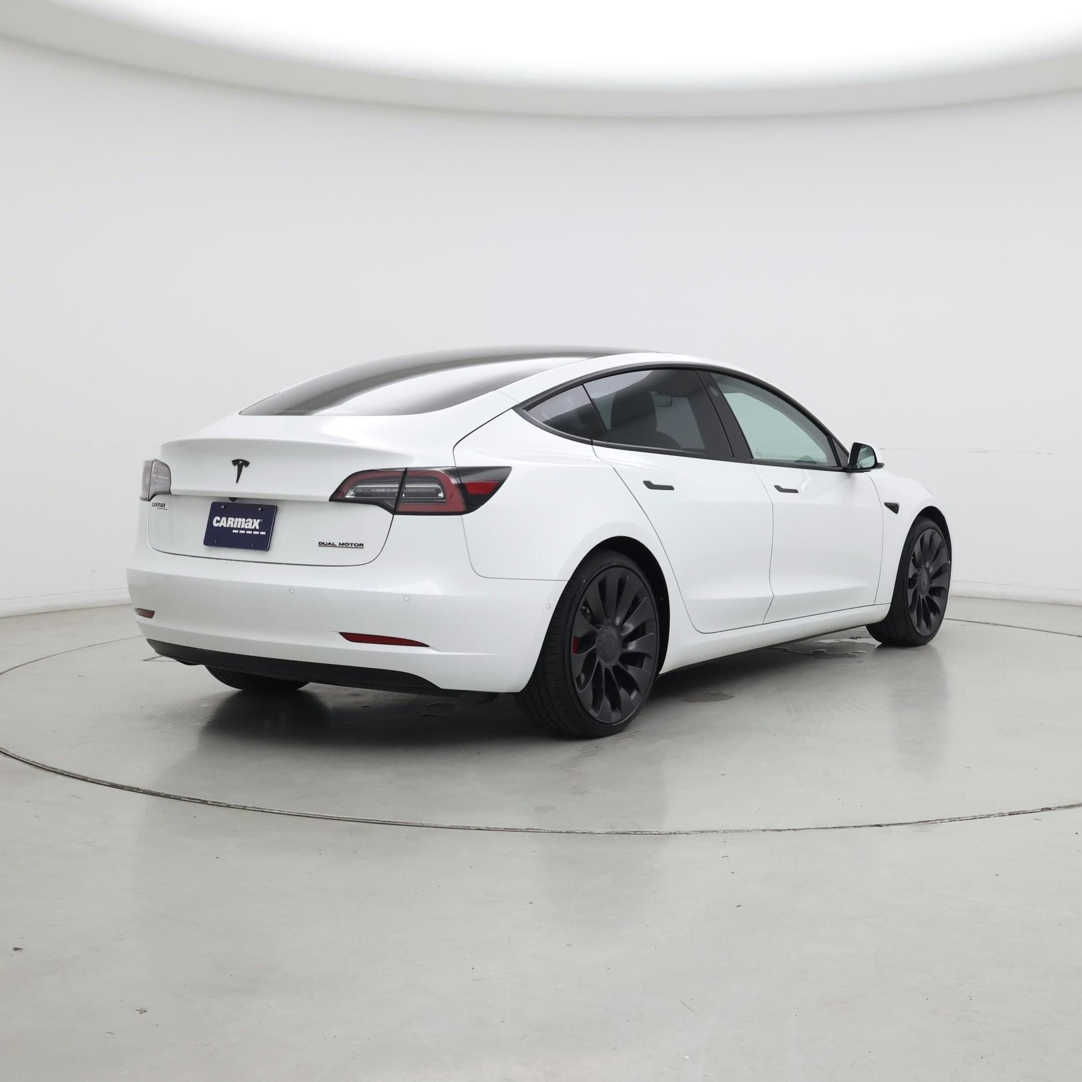 Thumbnail: 2022 Tesla Model 3 - 8