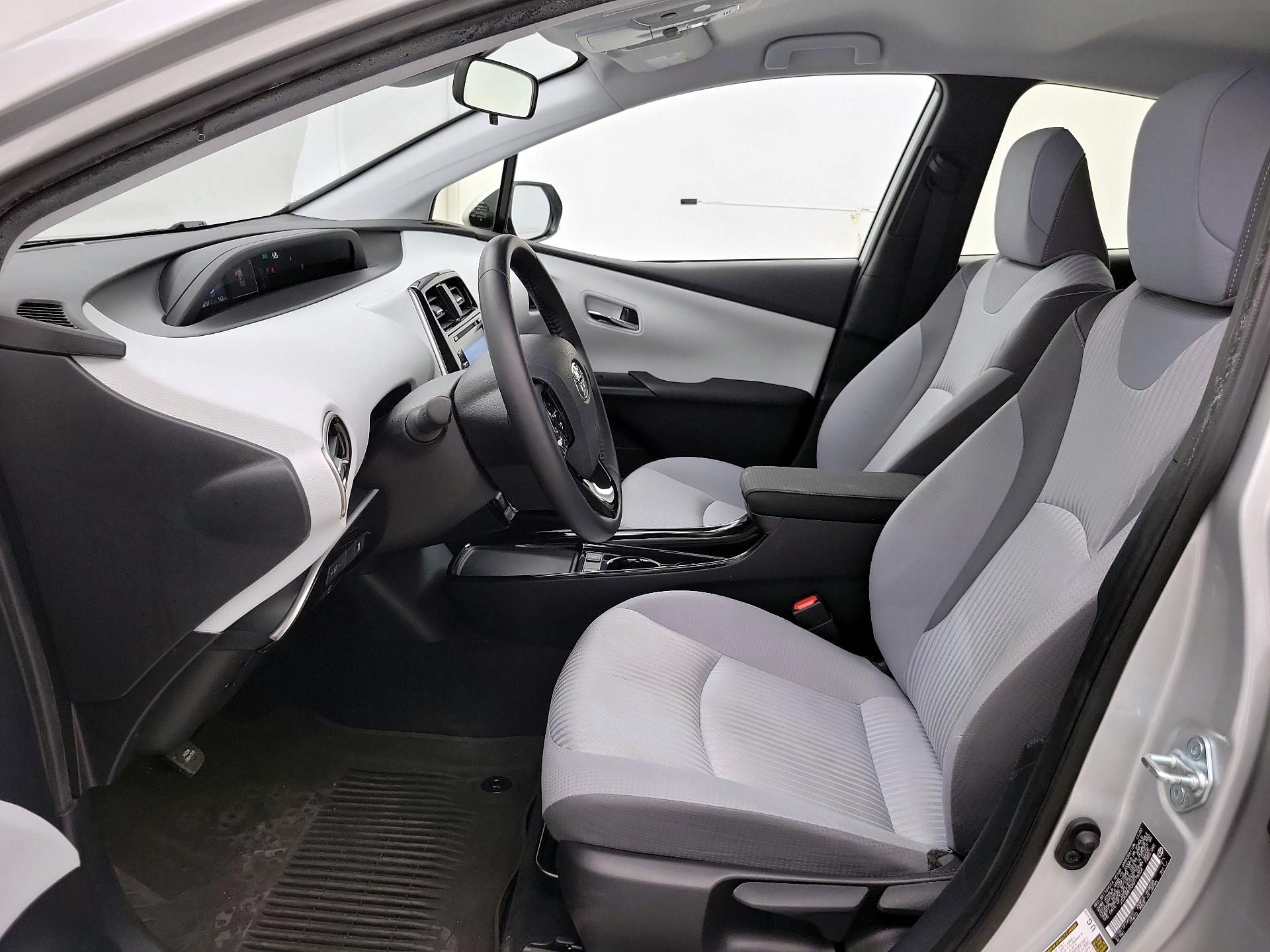 Thumbnail: 2021 Toyota Prius Prime - 11