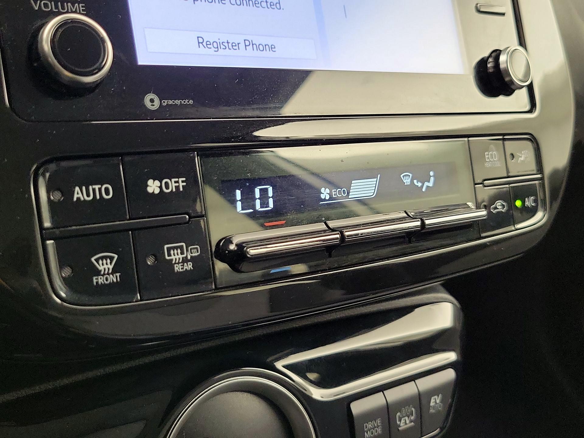 Thumbnail: 2021 Toyota Prius Prime - 16