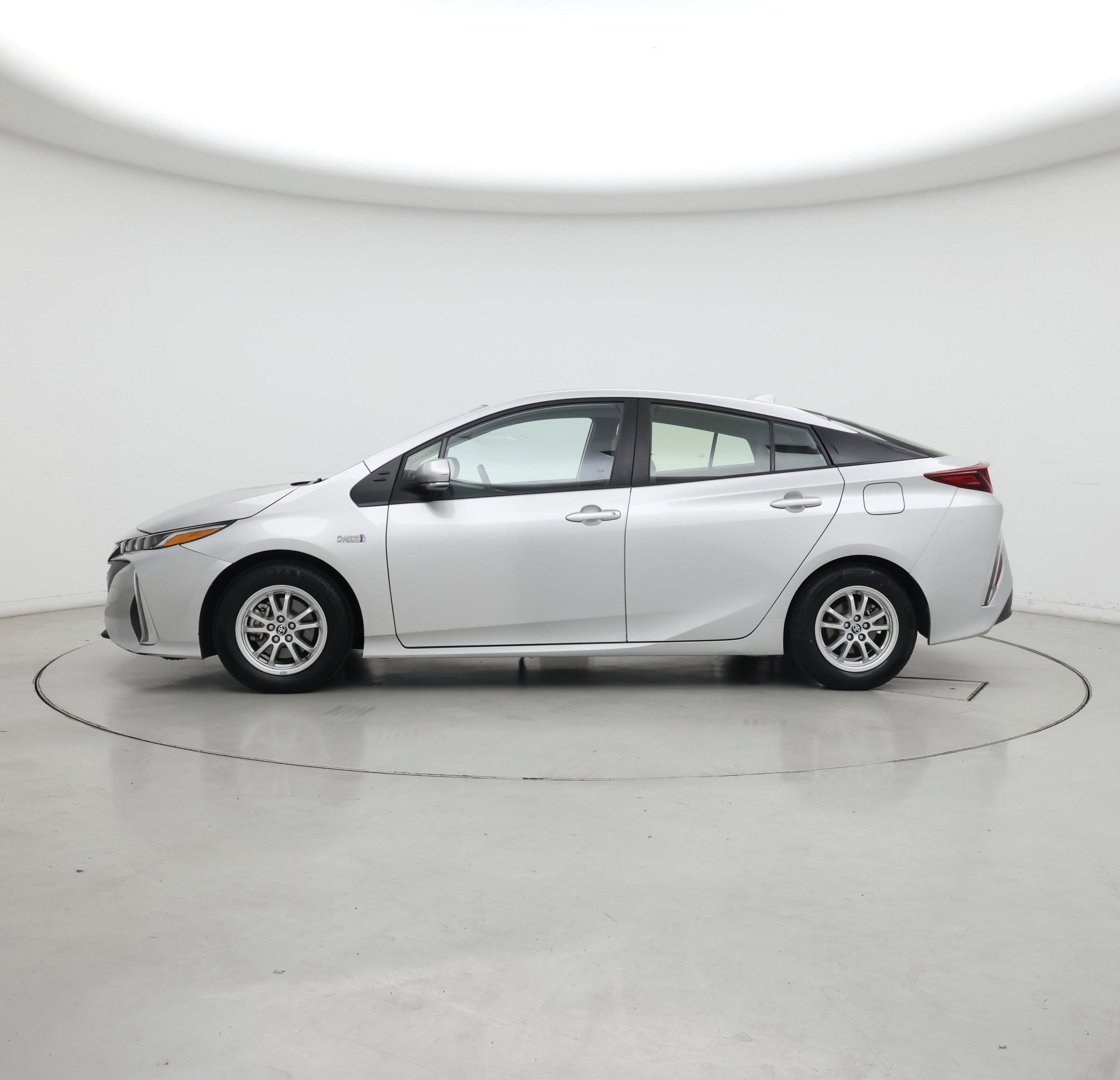 Thumbnail: 2021 Toyota Prius Prime - 3