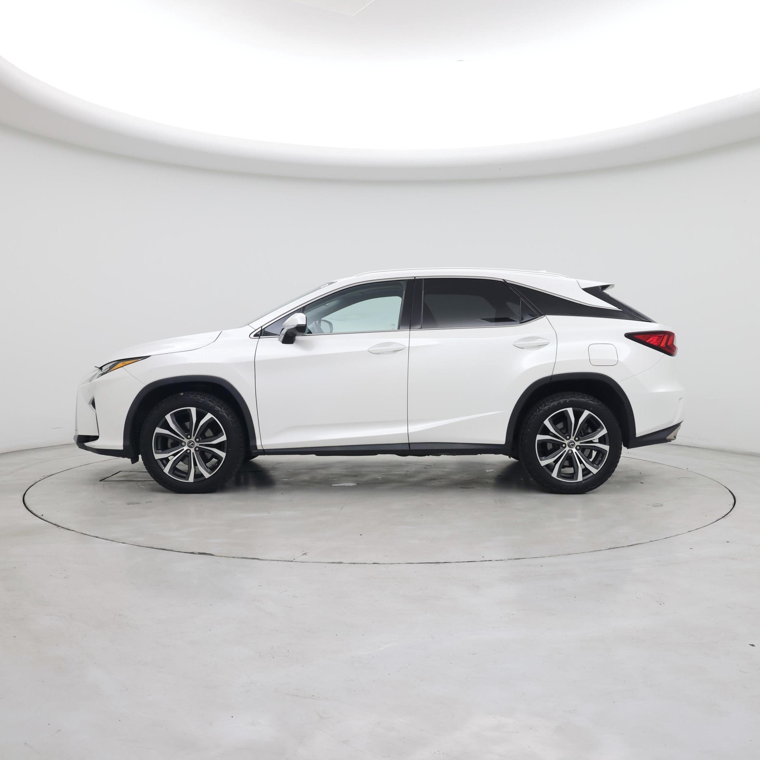Thumbnail: 2019 Lexus RX - 3