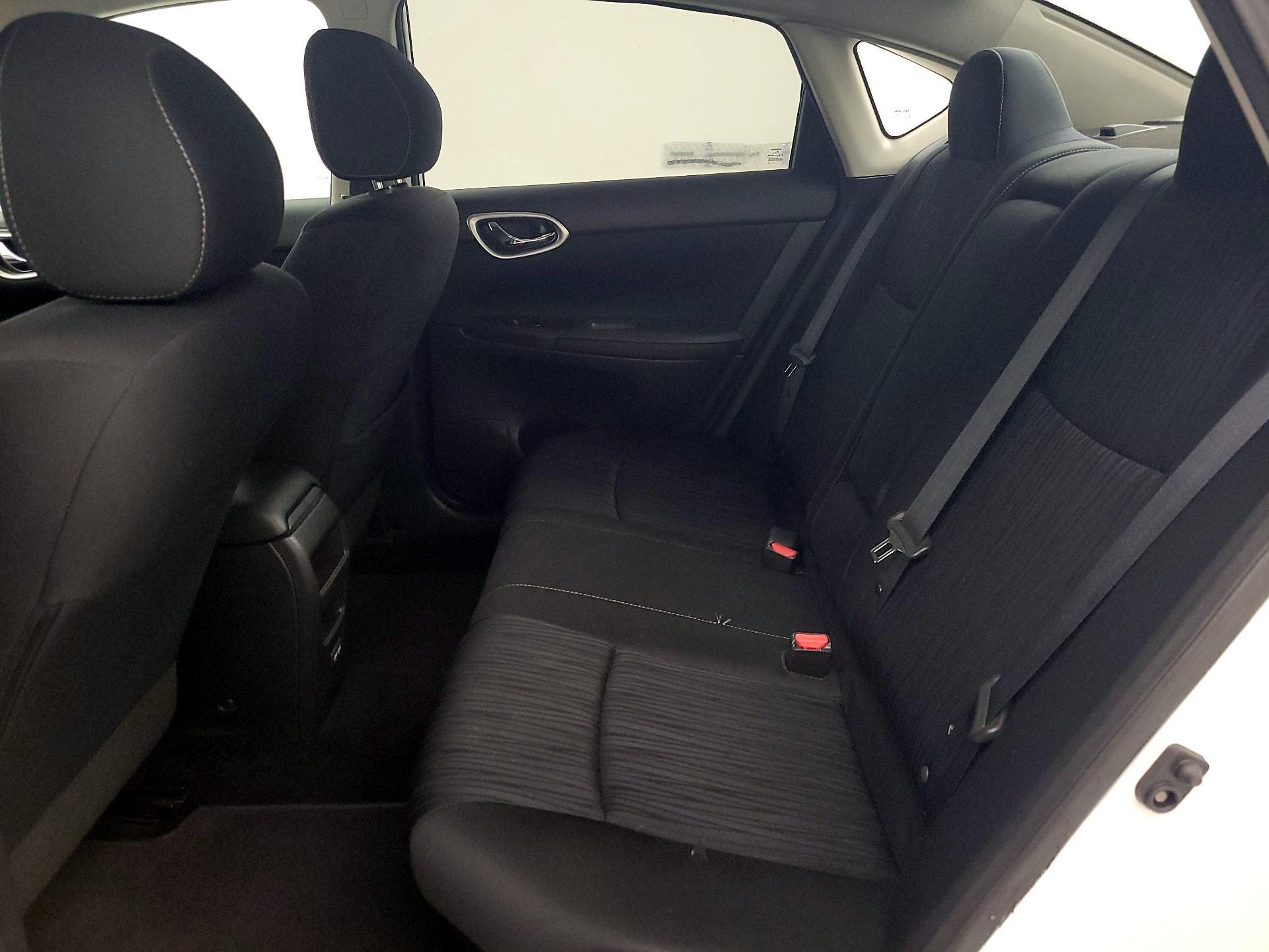 Thumbnail: 2019 Nissan Sentra - 18