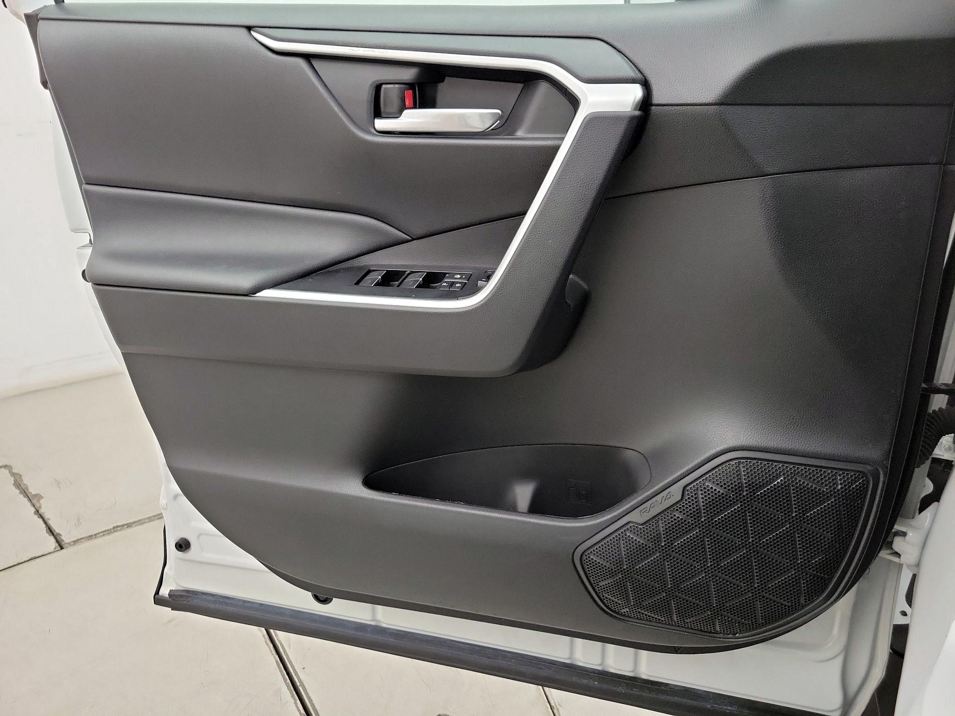 Thumbnail: 2023 Toyota RAV4 - 12