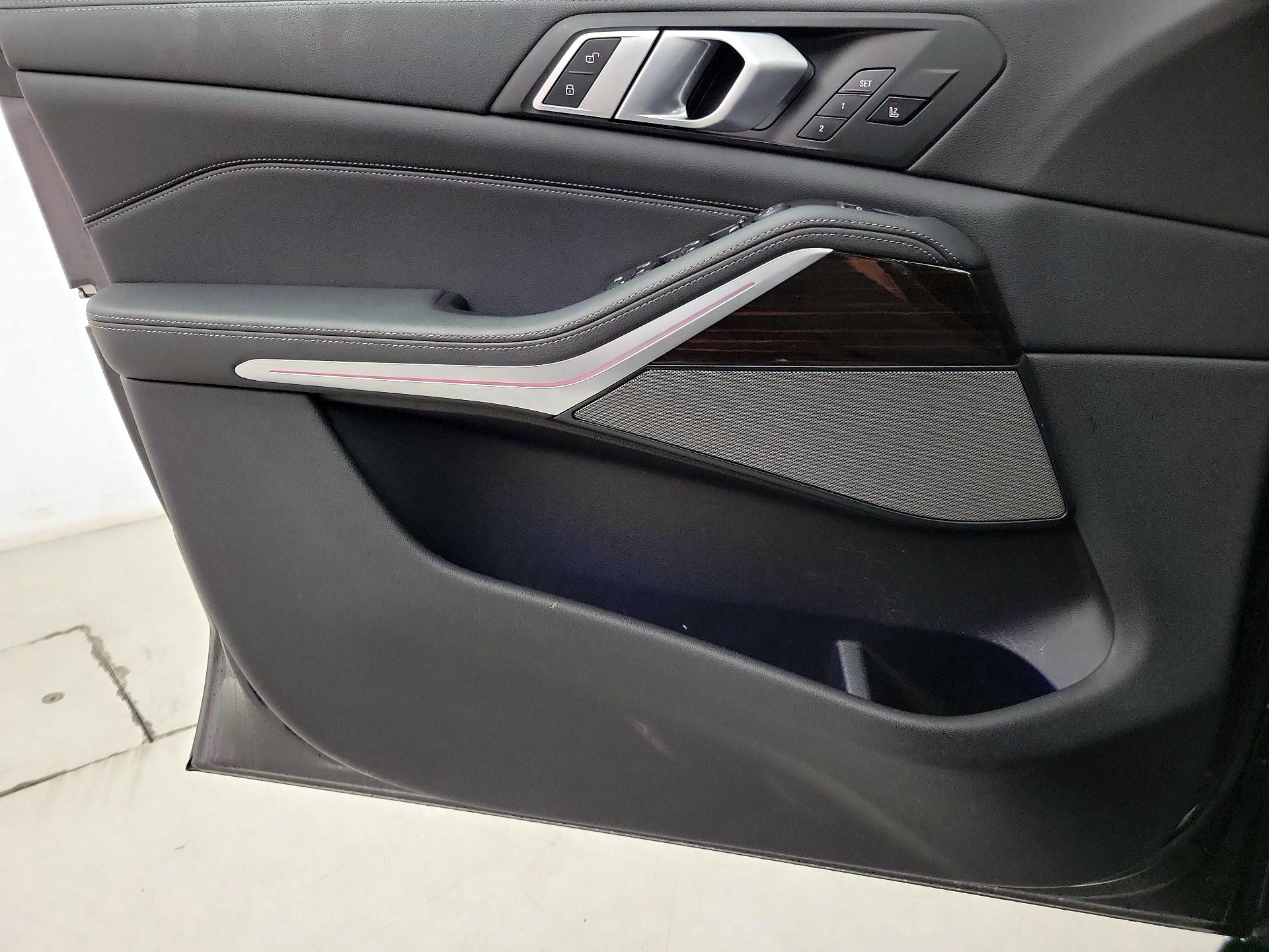 Thumbnail: 2020 BMW X5 - 12