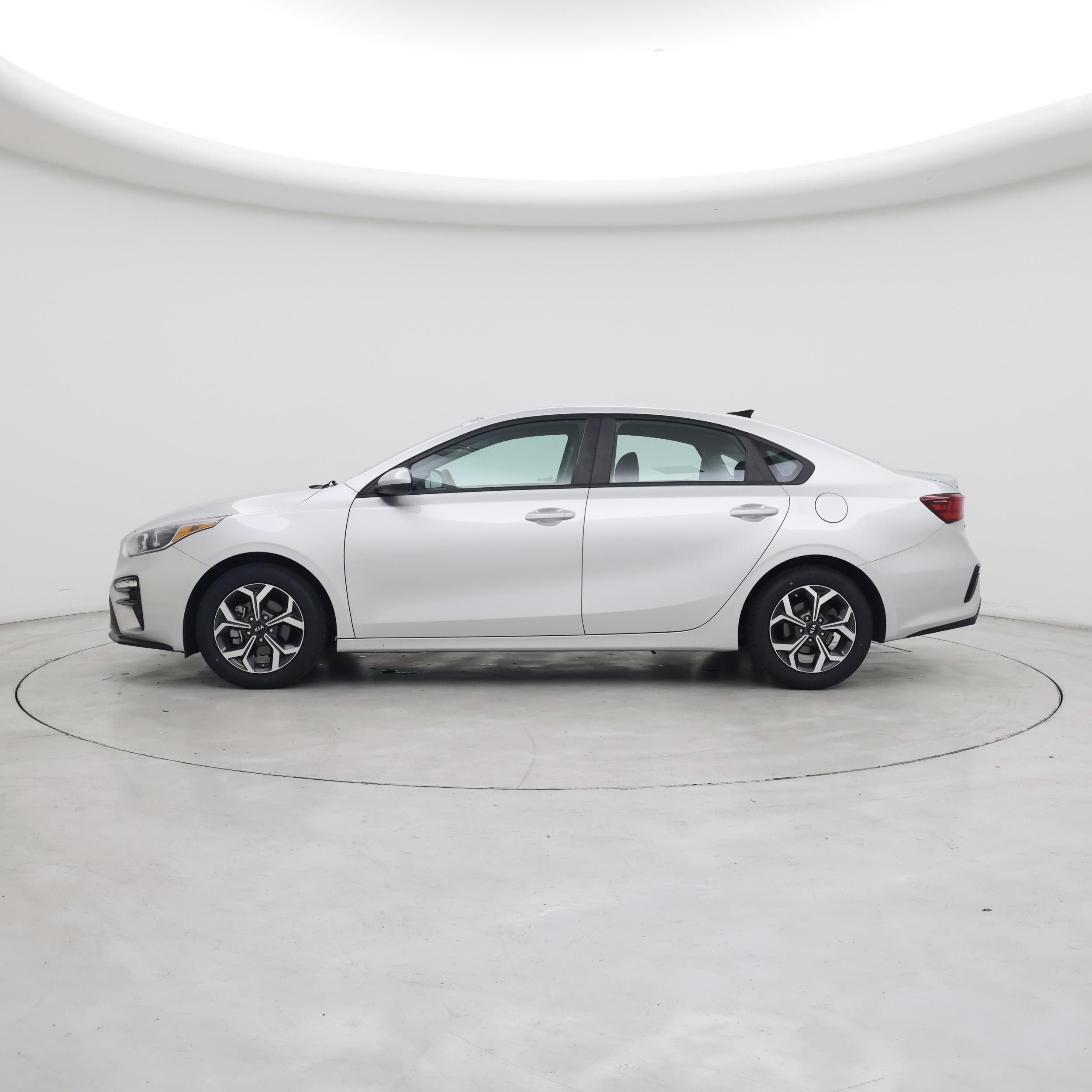 Thumbnail: 2019 Kia Forte - 3