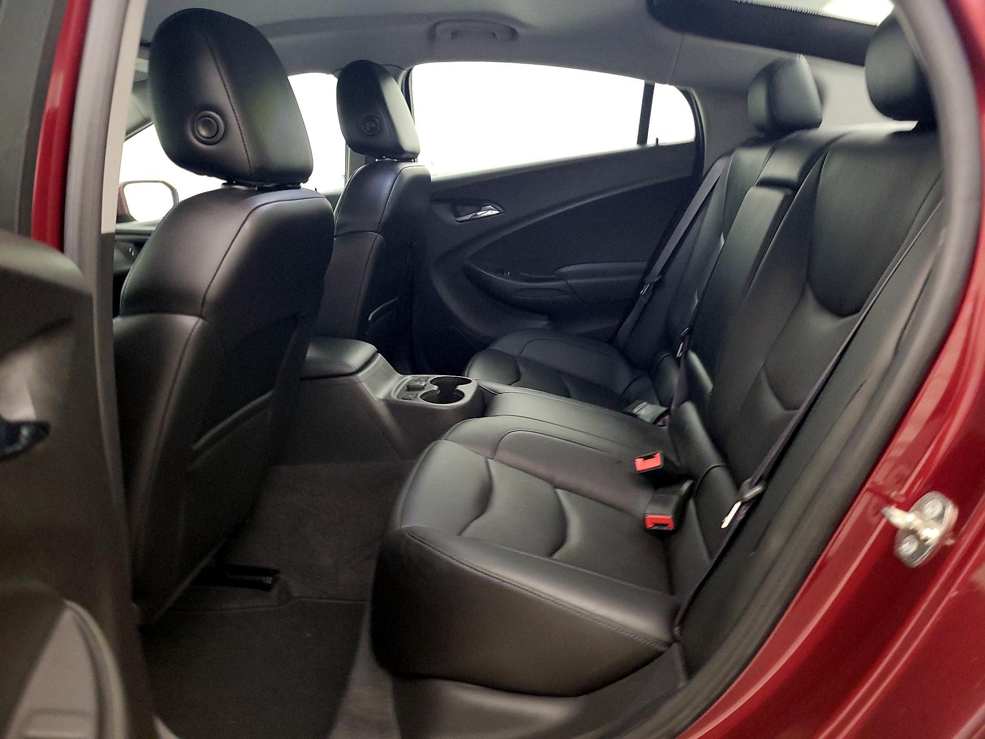 Thumbnail: 2016 Chevrolet Volt - 20