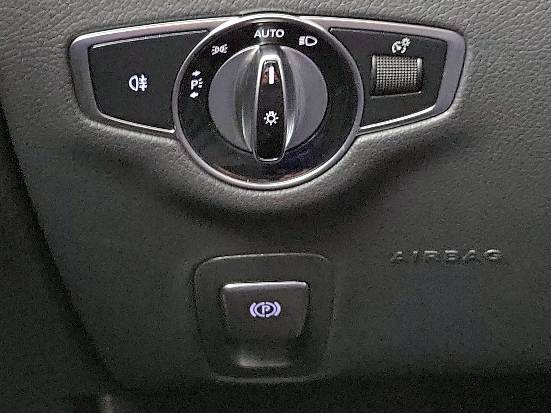 Thumbnail: 2020 Mercedes-Benz CLS - 13