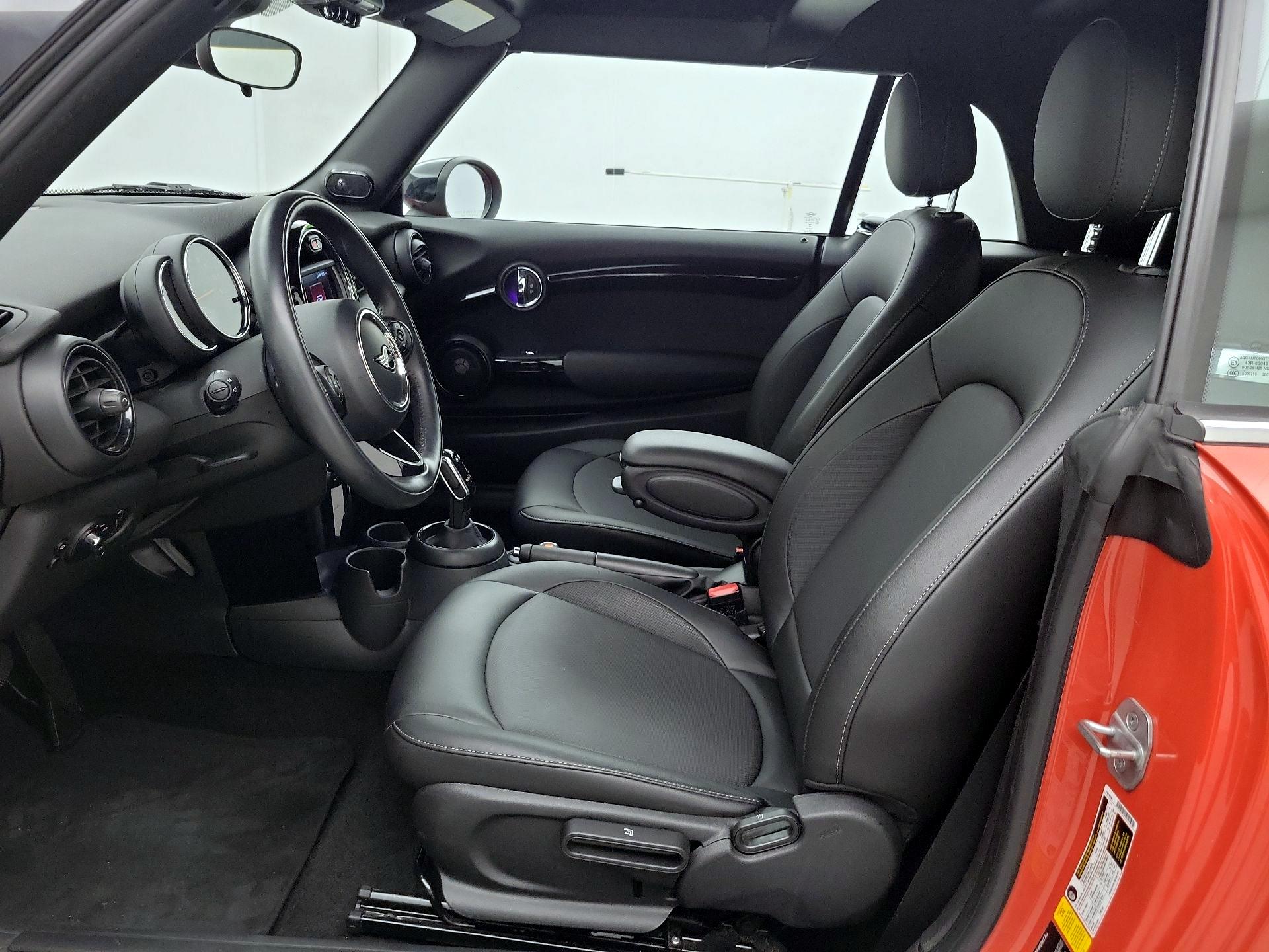 Thumbnail: 2021 MINI Cooper - 11