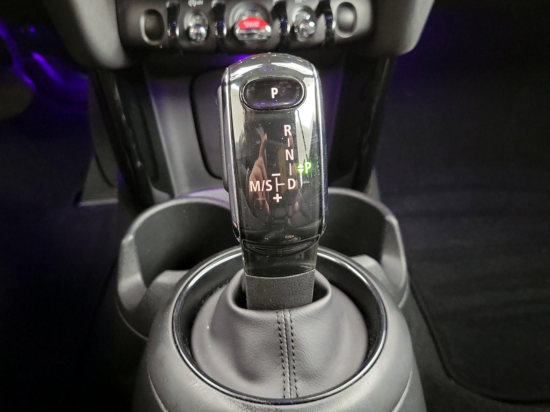 Thumbnail: 2021 MINI Cooper - 17