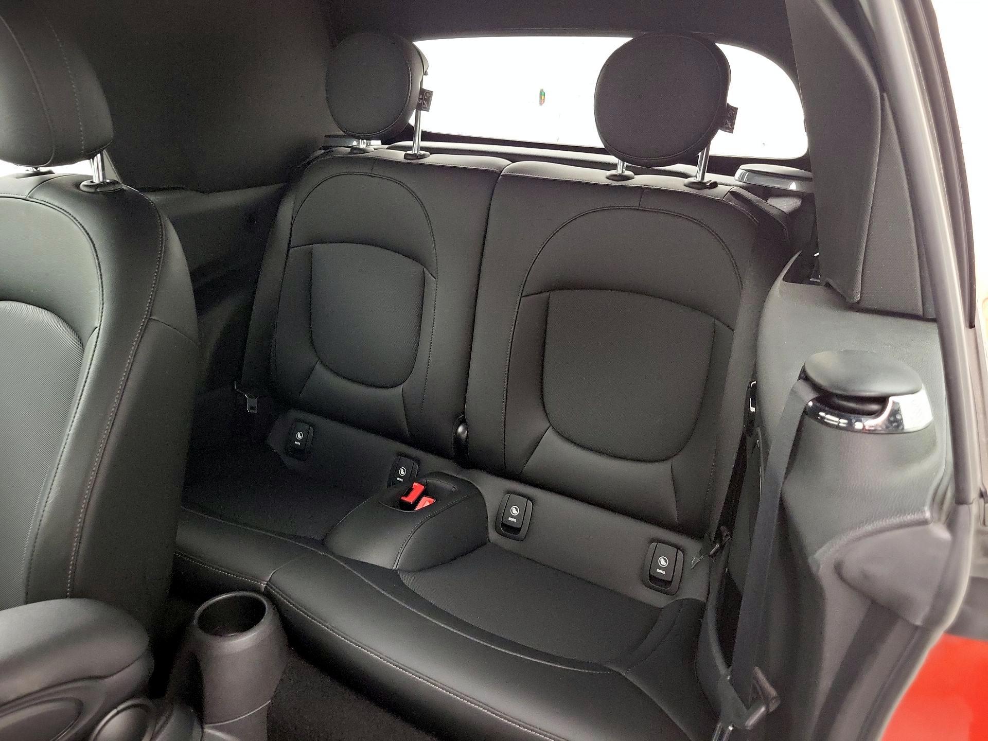 Thumbnail: 2021 MINI Cooper - 19