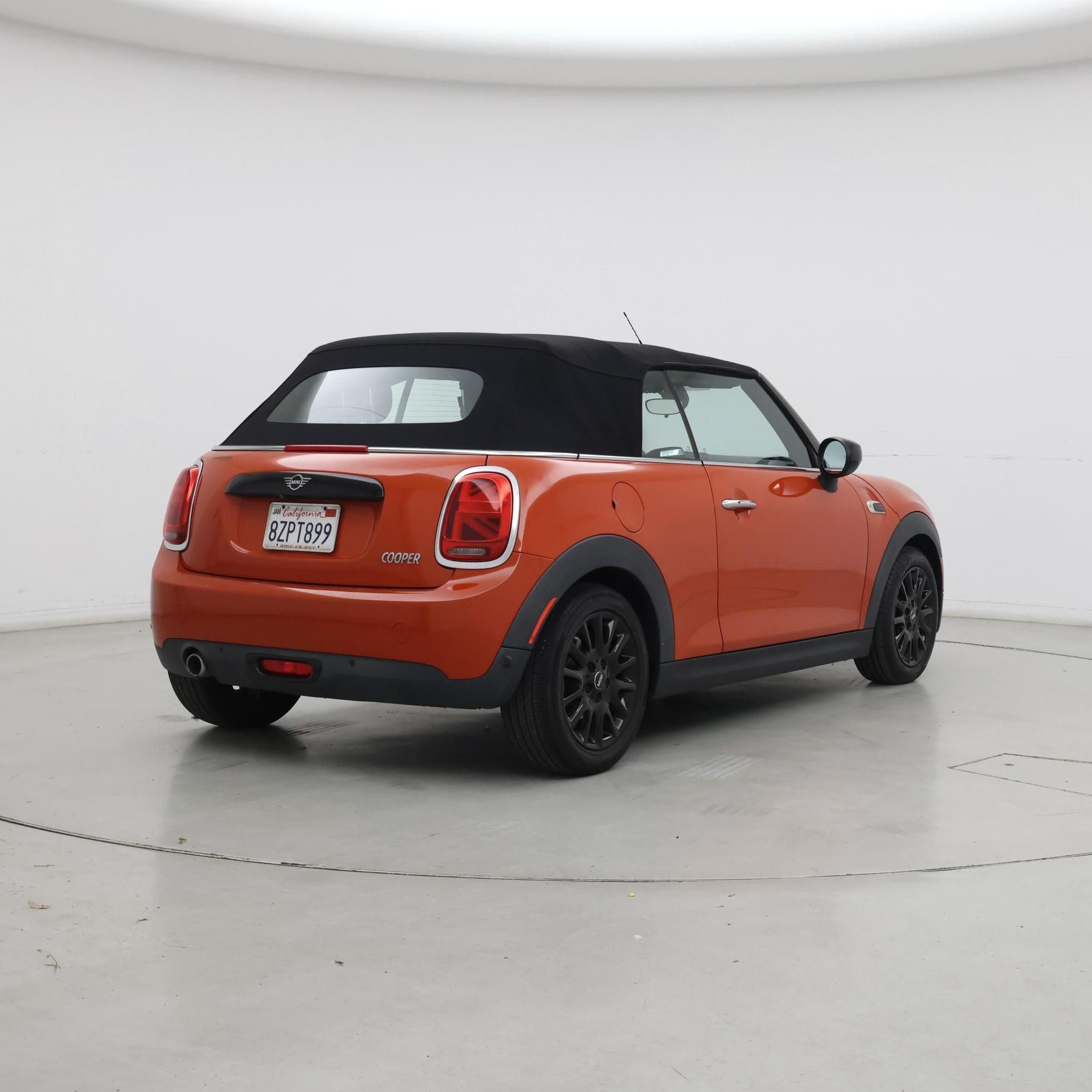 Thumbnail: 2021 MINI Cooper - 8
