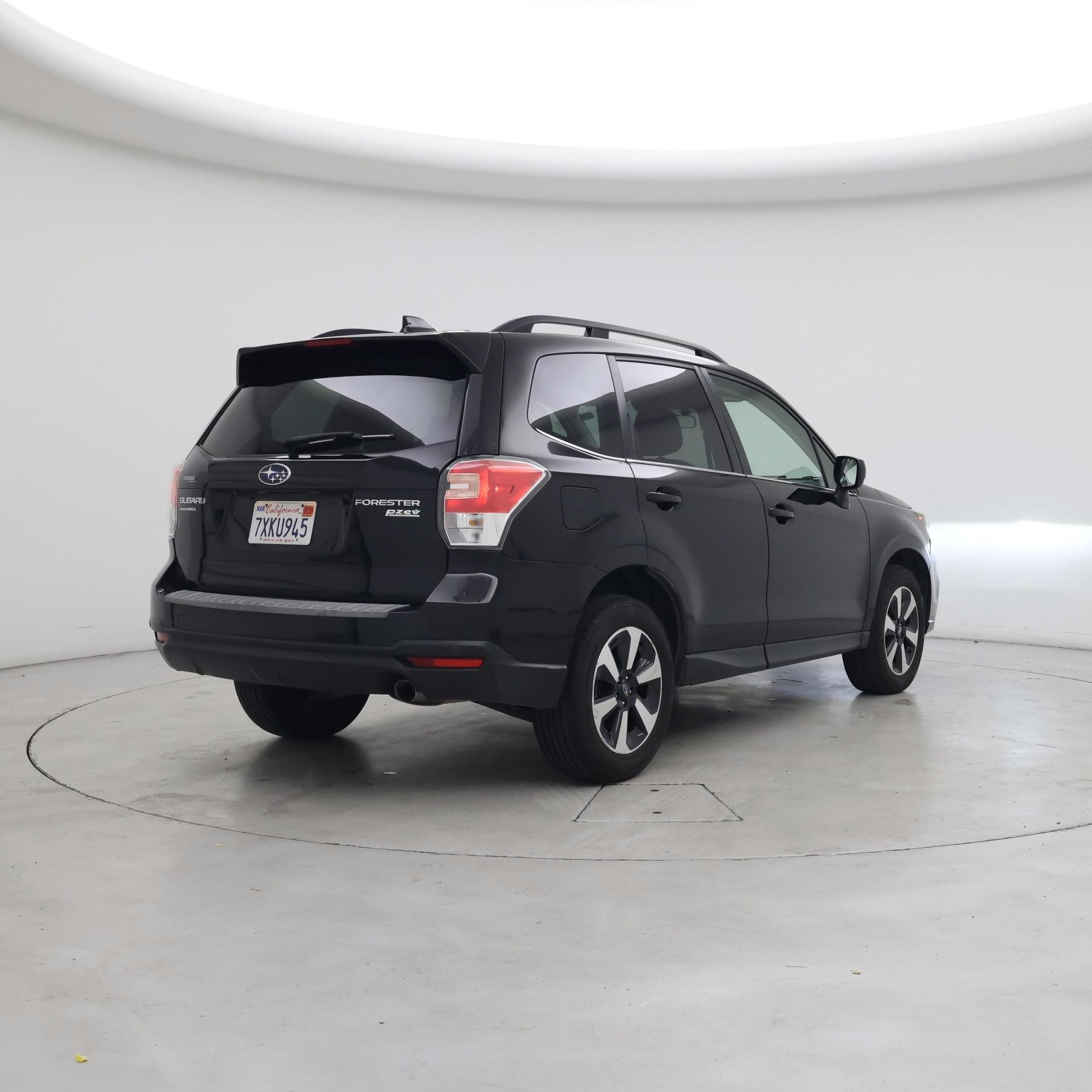 Thumbnail: 2017 Subaru Forester - 8