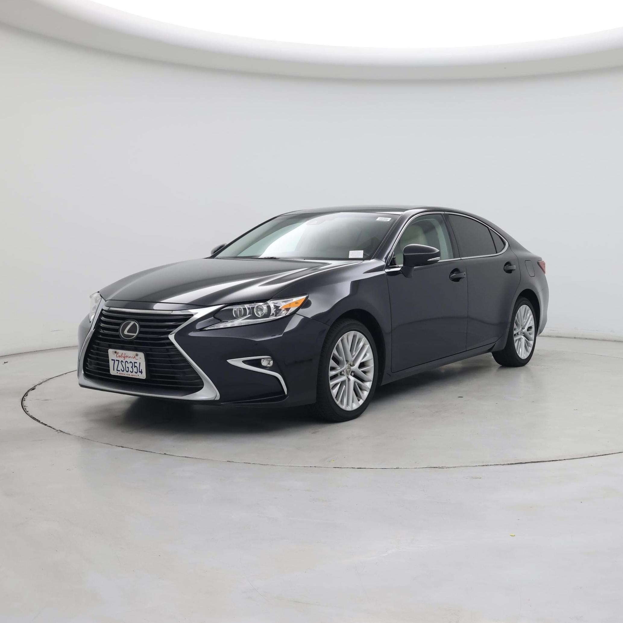 Thumbnail: 2017 Lexus ES - 4